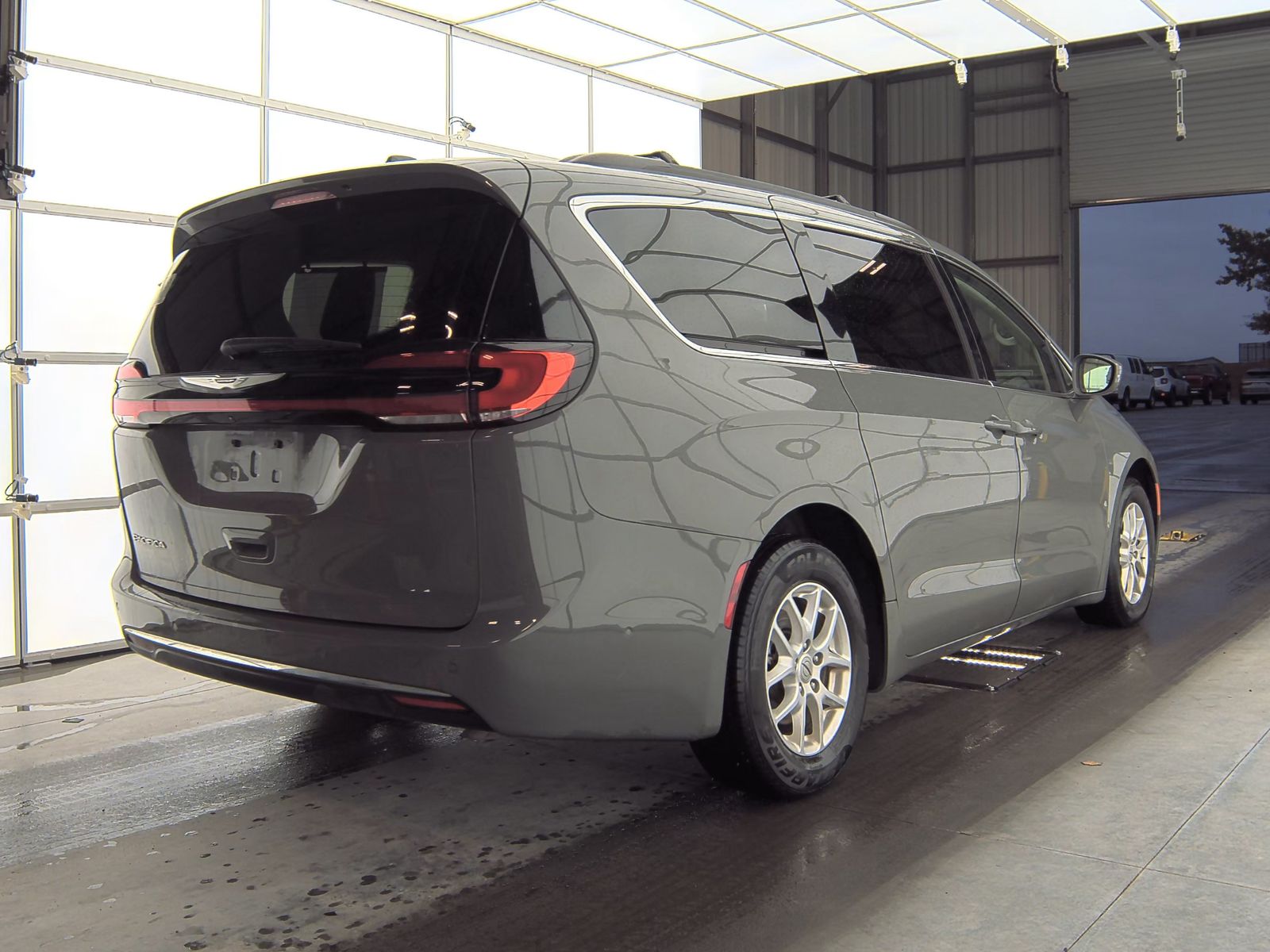 2022 Chrysler Pacifica Touring L FWD