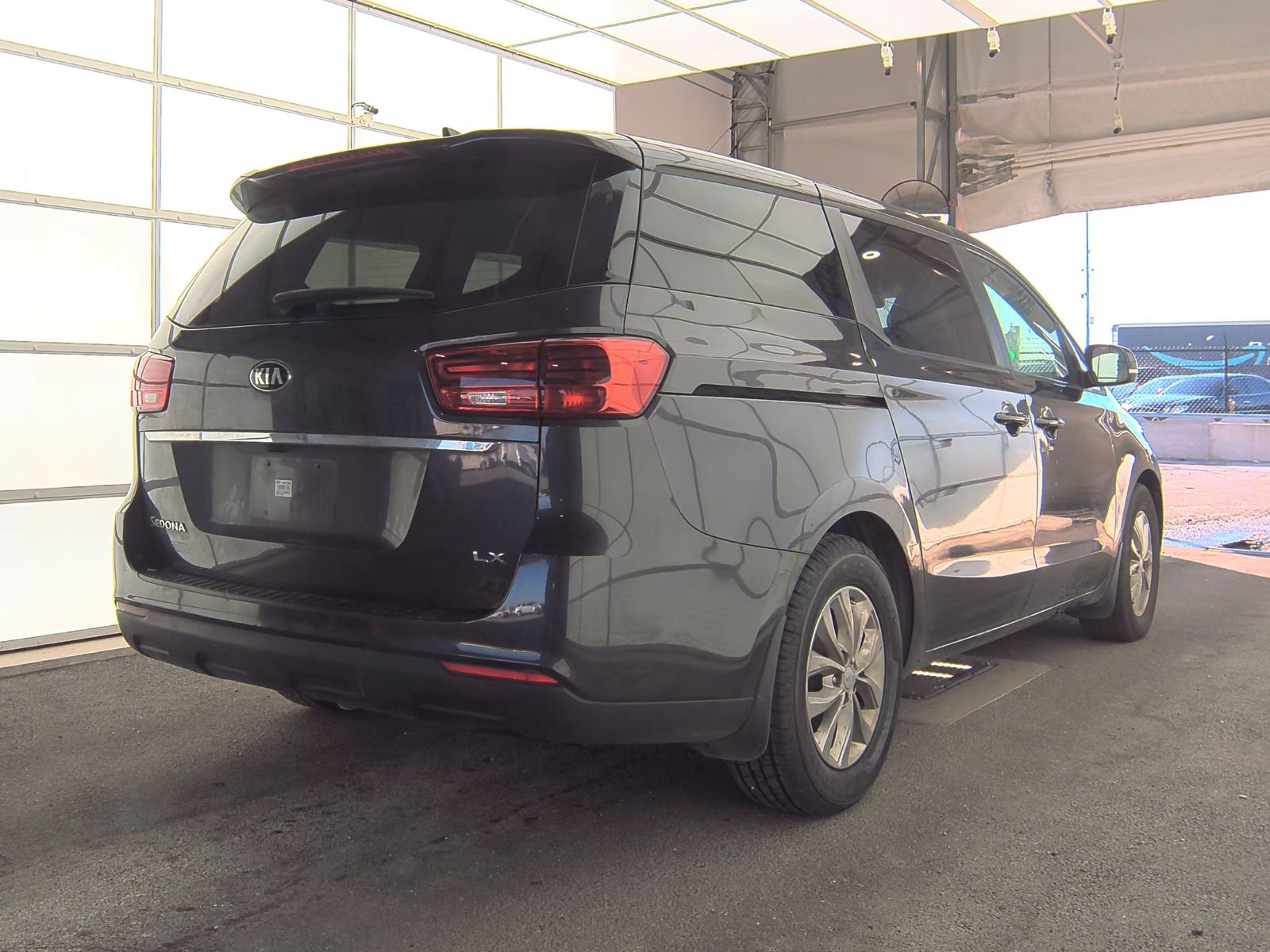 2020 Kia Sedona LX FWD