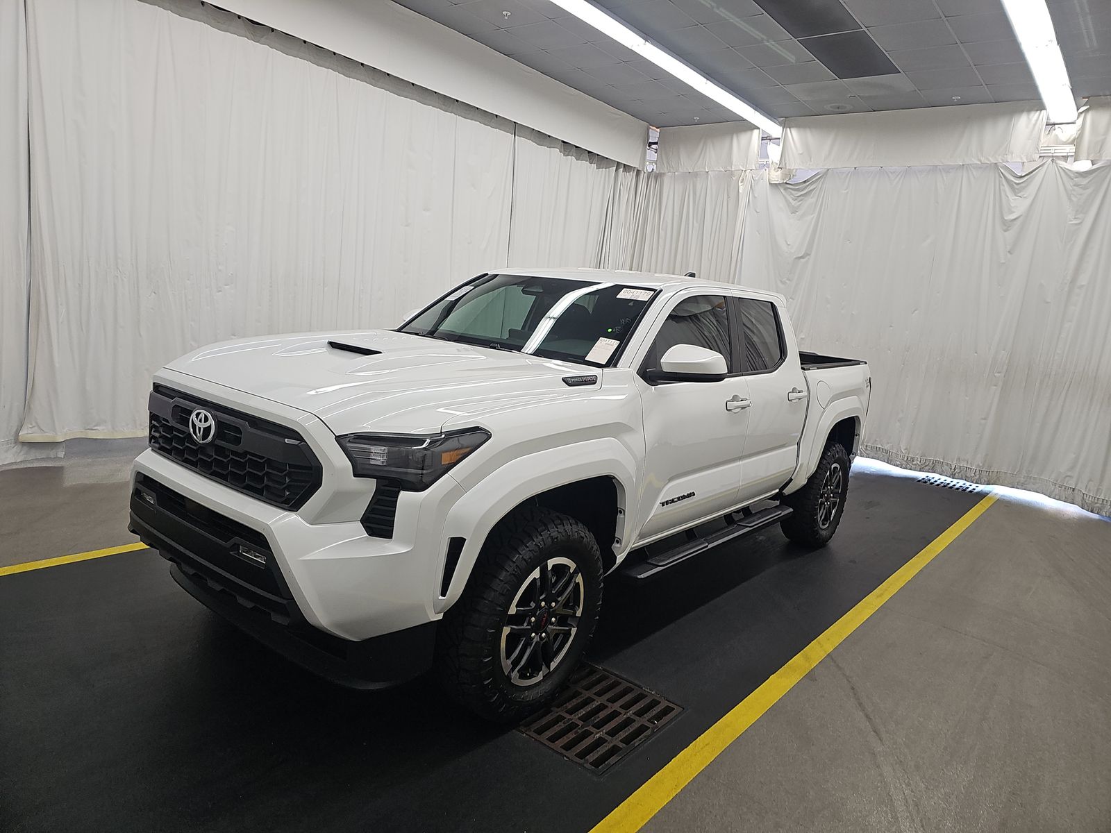 2024 Toyota Tacoma Hybrid TRD Sport Crew Cab Short Bed