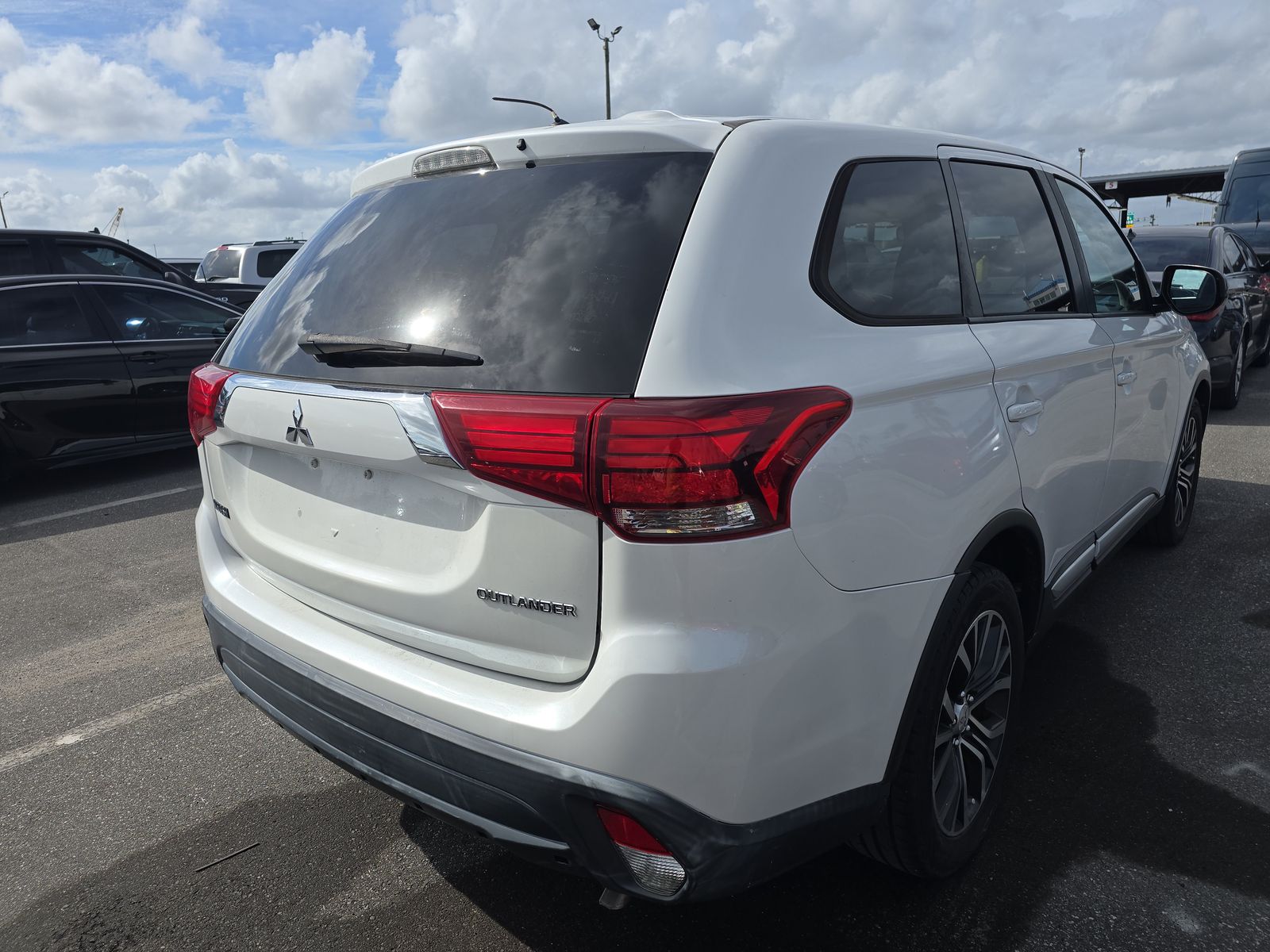 2016 Mitsubishi Outlander SE AWD