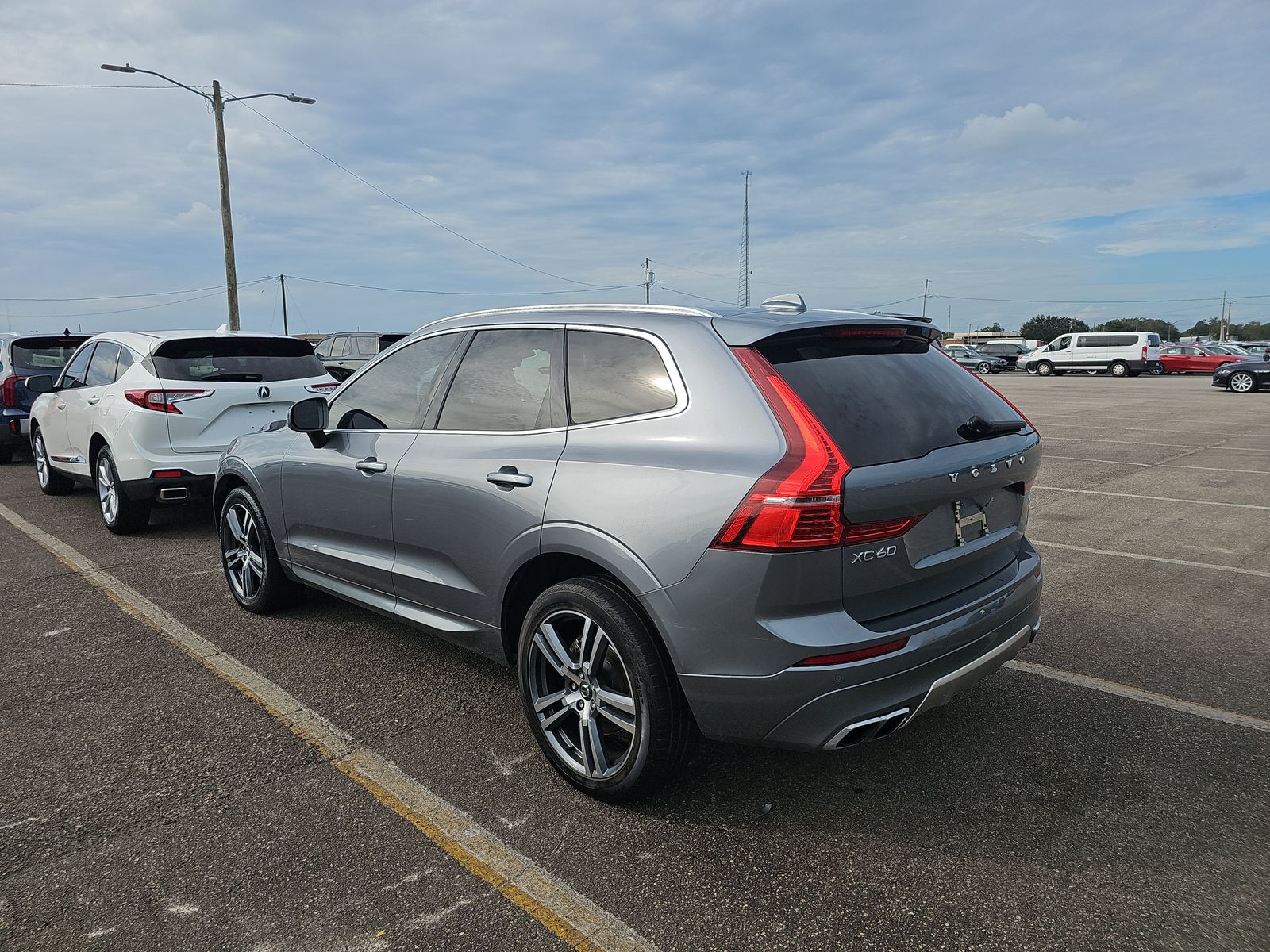 2021 Volvo XC60 T5 Momentum FWD