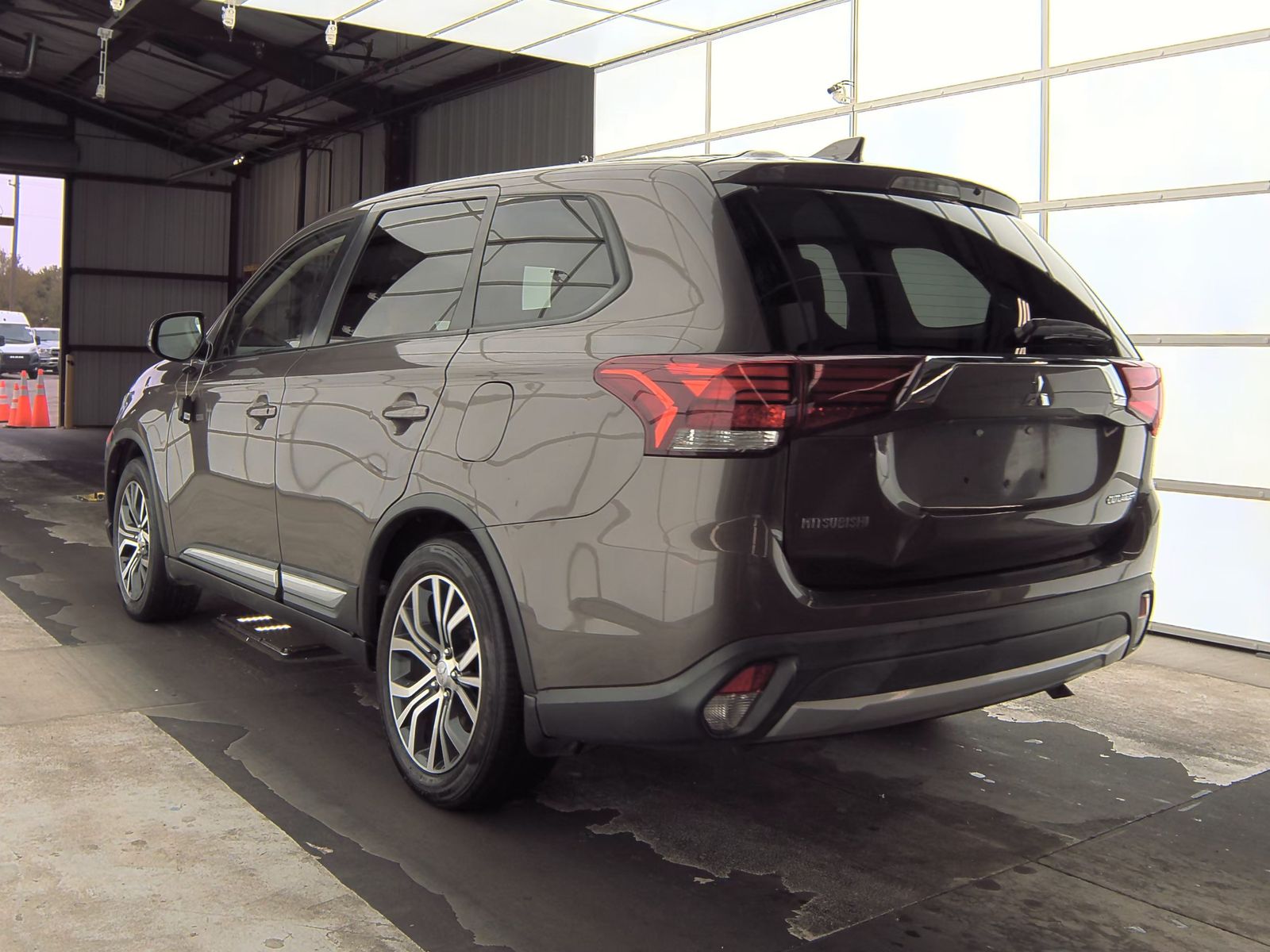 2018 Mitsubishi Outlander ES FWD