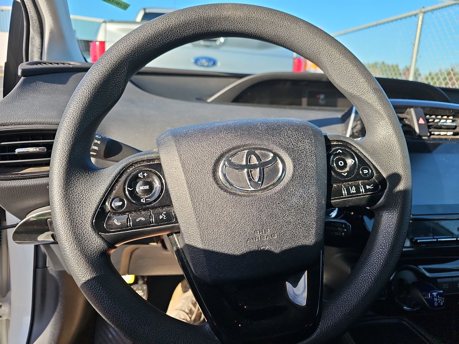 2022 Toyota Prius LE FWD