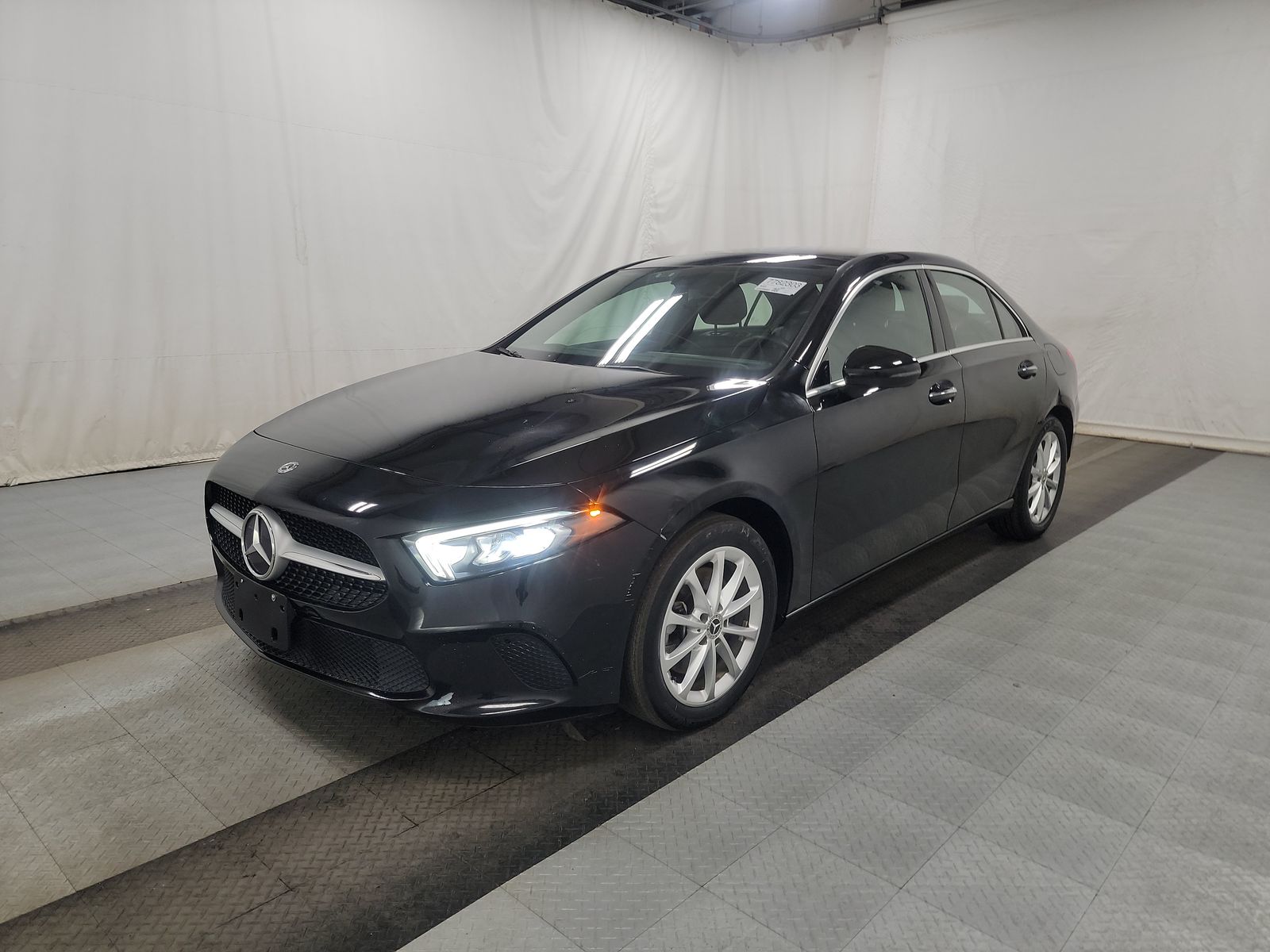 2020 Mercedes-Benz A 220 4MATIC