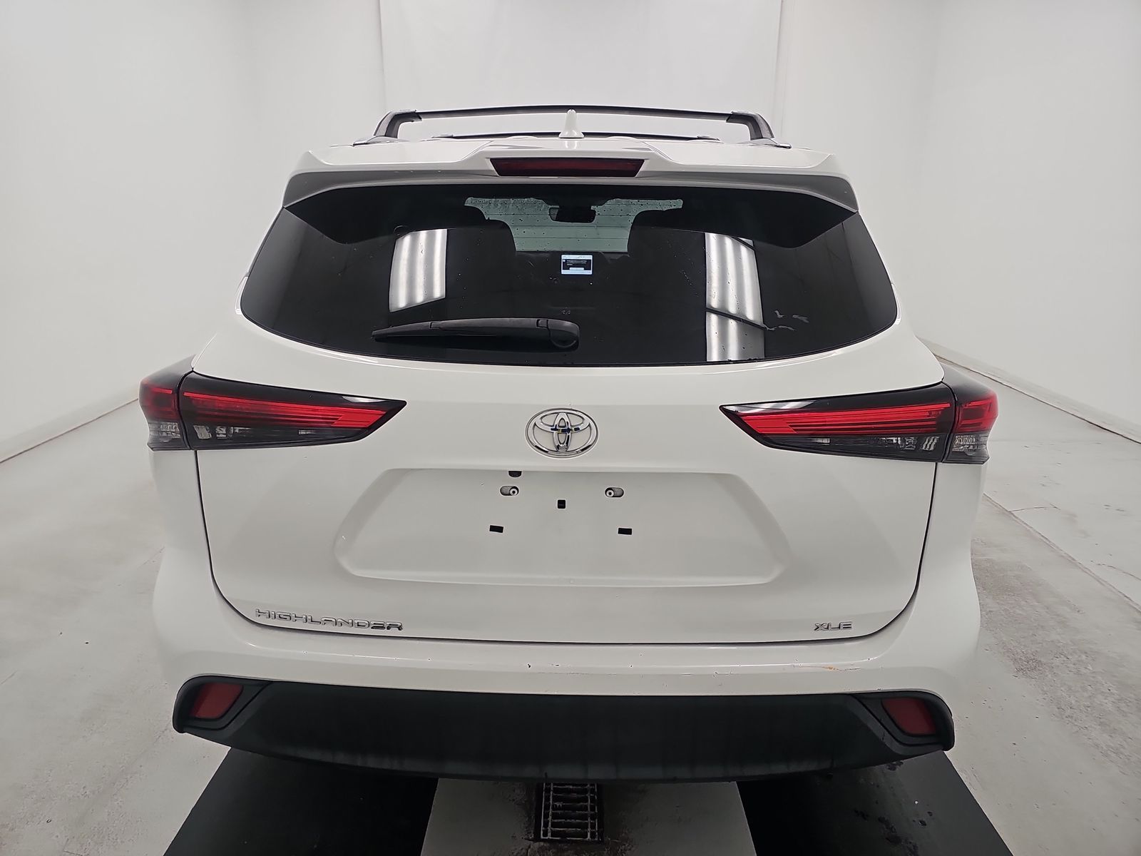 2020 Toyota Highlander XLE FWD