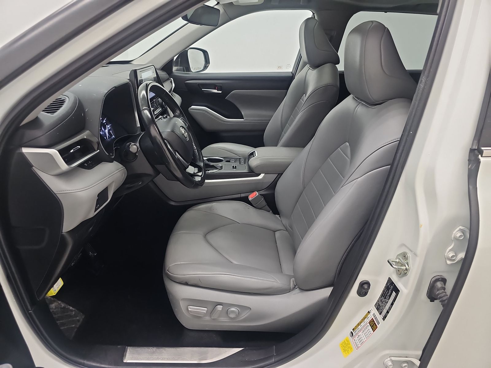 2020 Toyota Highlander XLE FWD