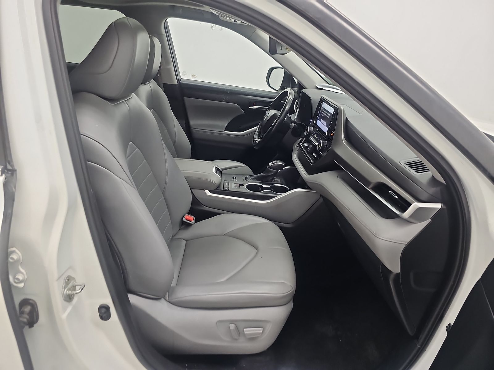 2020 Toyota Highlander XLE FWD