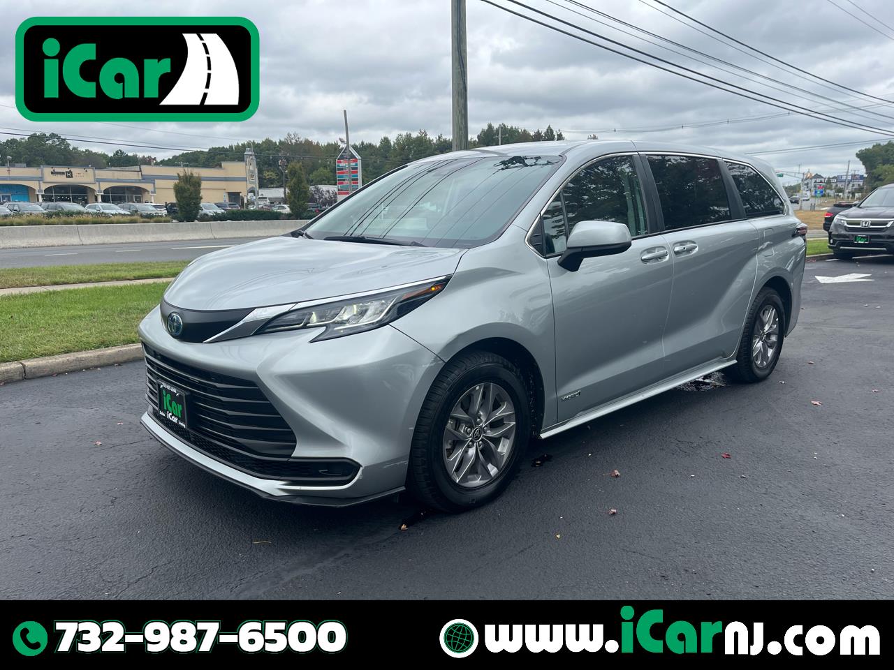 2021 Toyota Sienna LE 8-Passenger 120.5