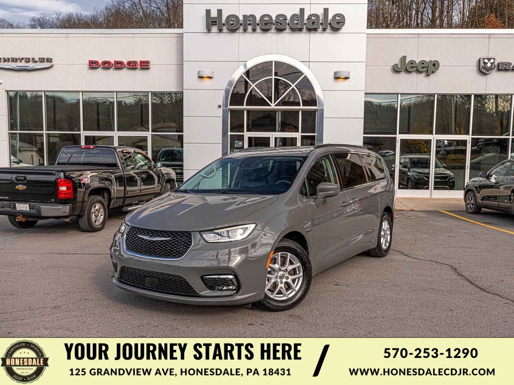 2022 Chrysler Pacifica Touring L 121.6