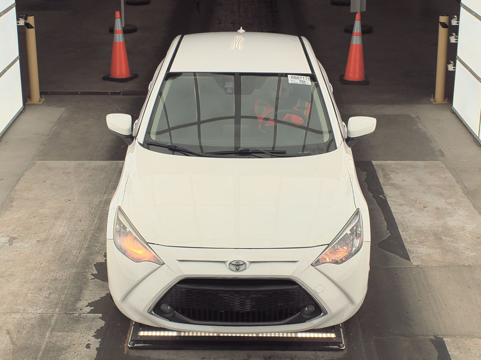 2019 Toyota Yaris LE FWD