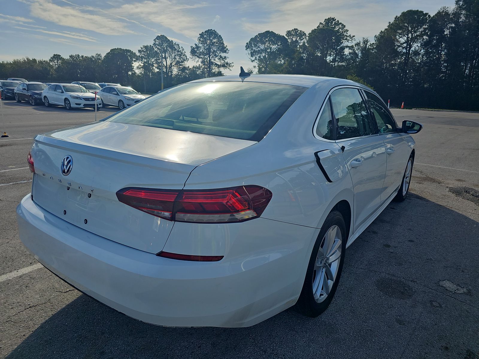 2020 Volkswagen Passat 2.0T SE FWD