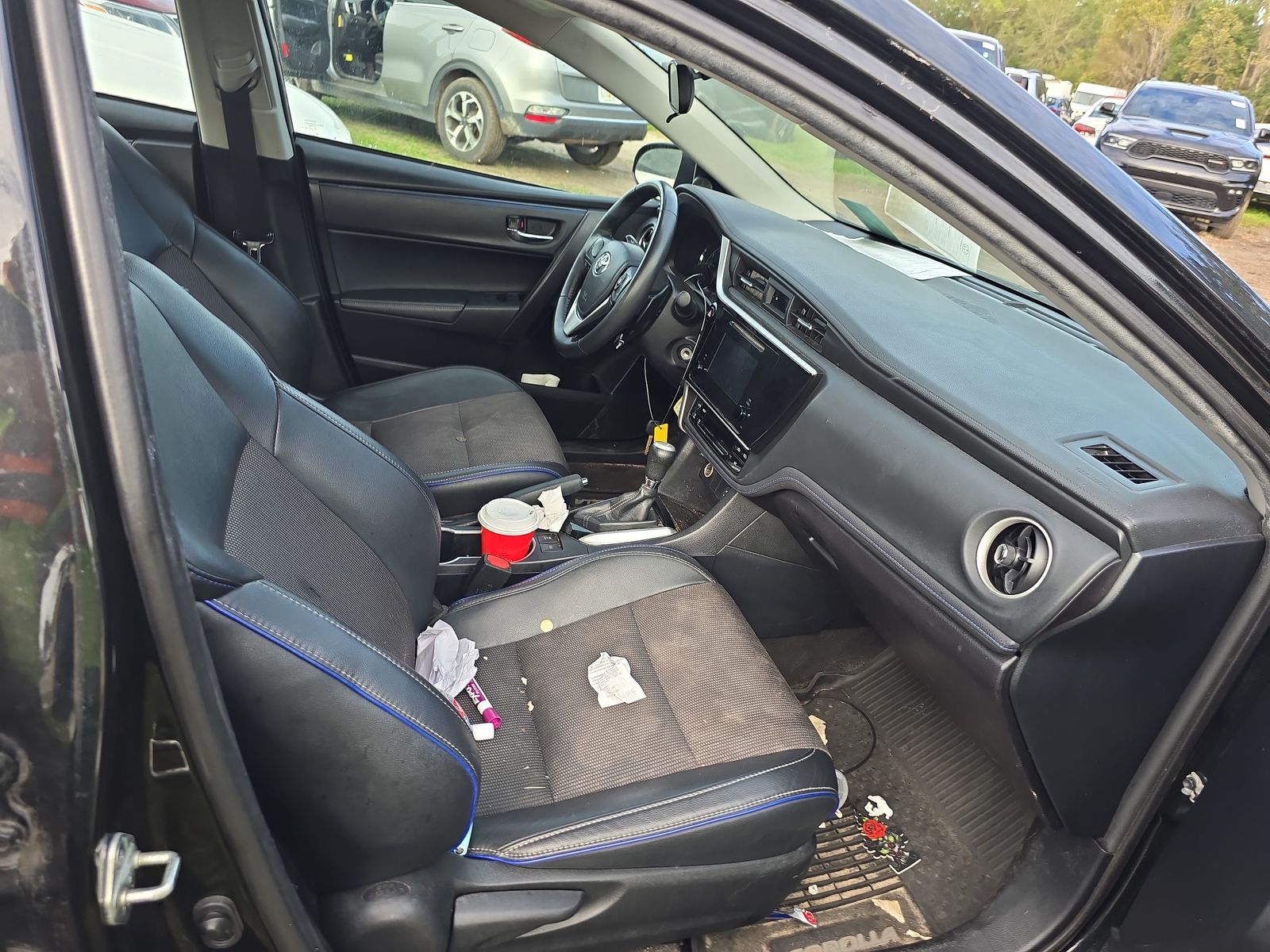 2018 Toyota Corolla SE FWD