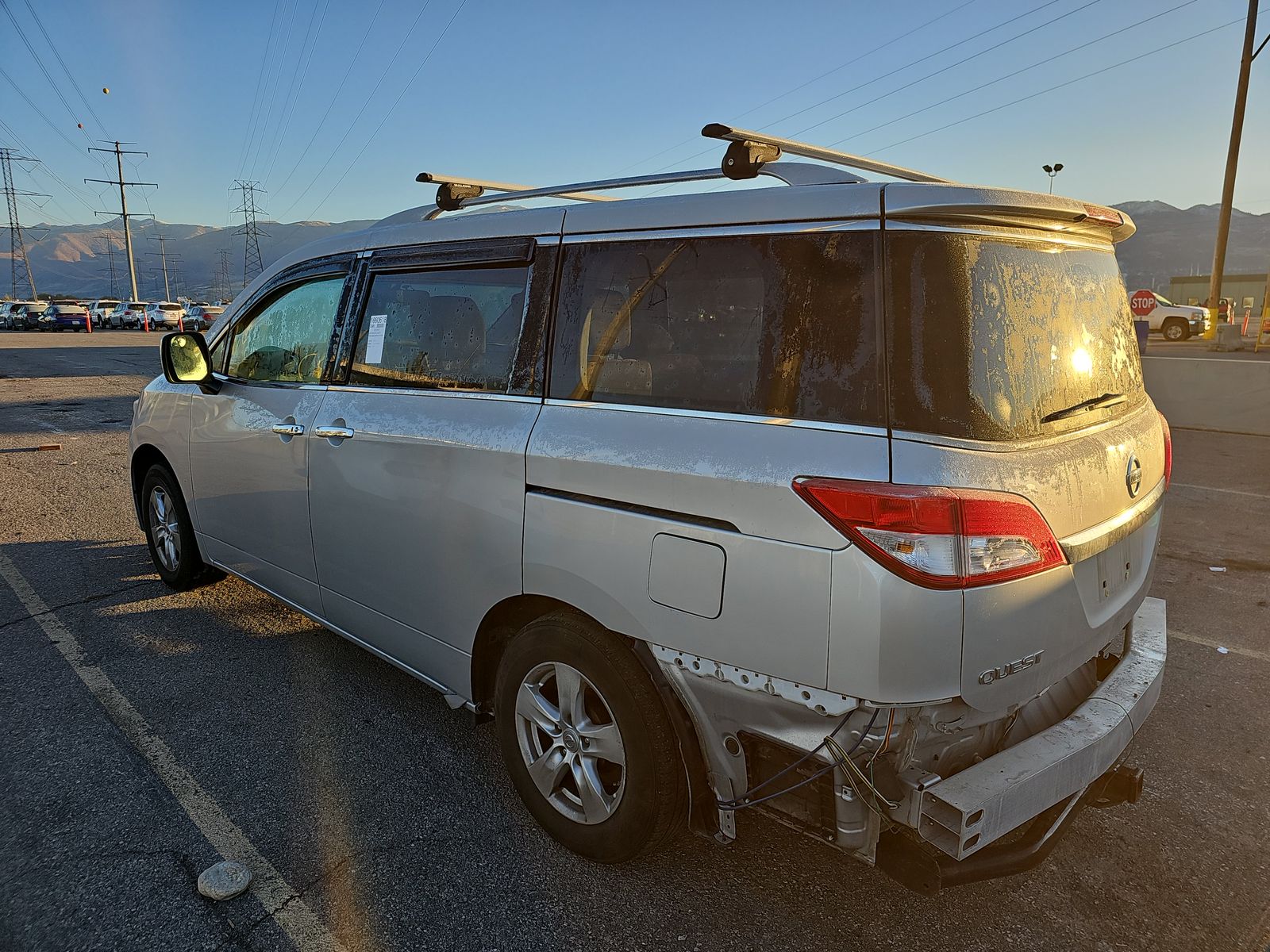 2016 Nissan Quest SV FWD