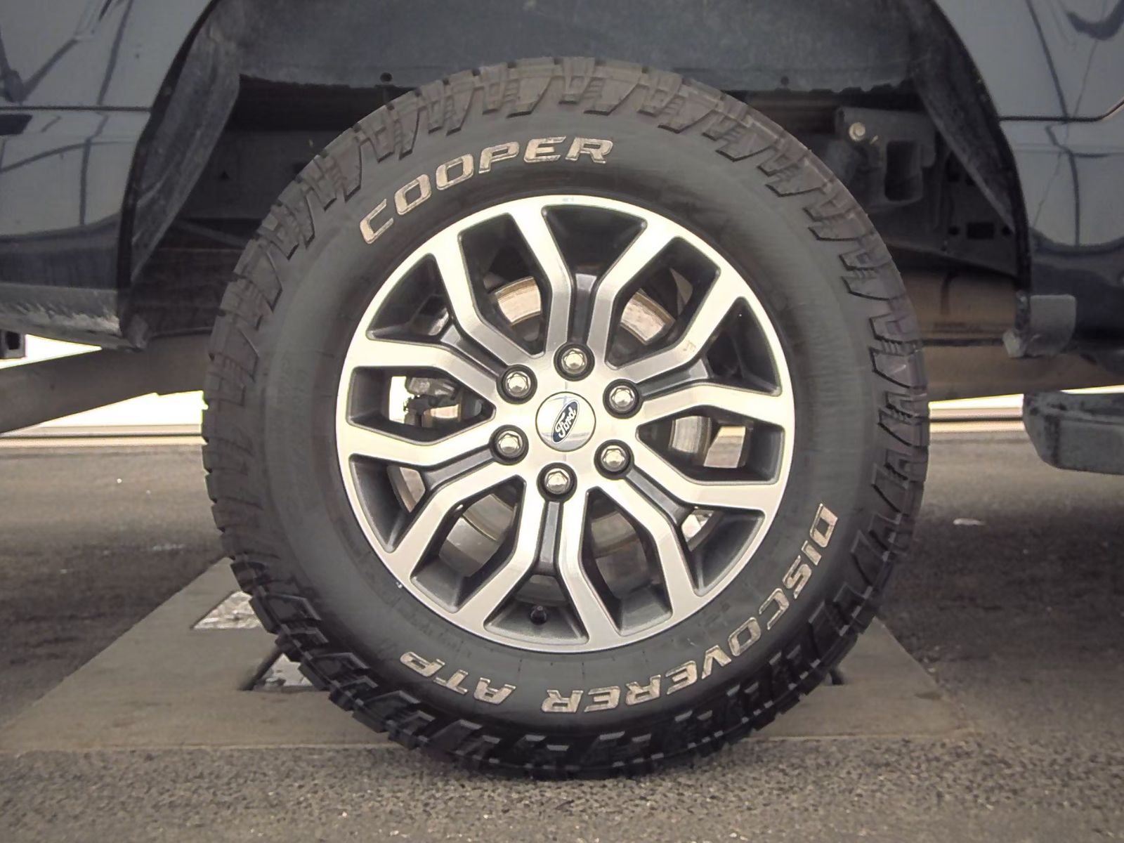 2022 Ford F-150 Lariat AWD