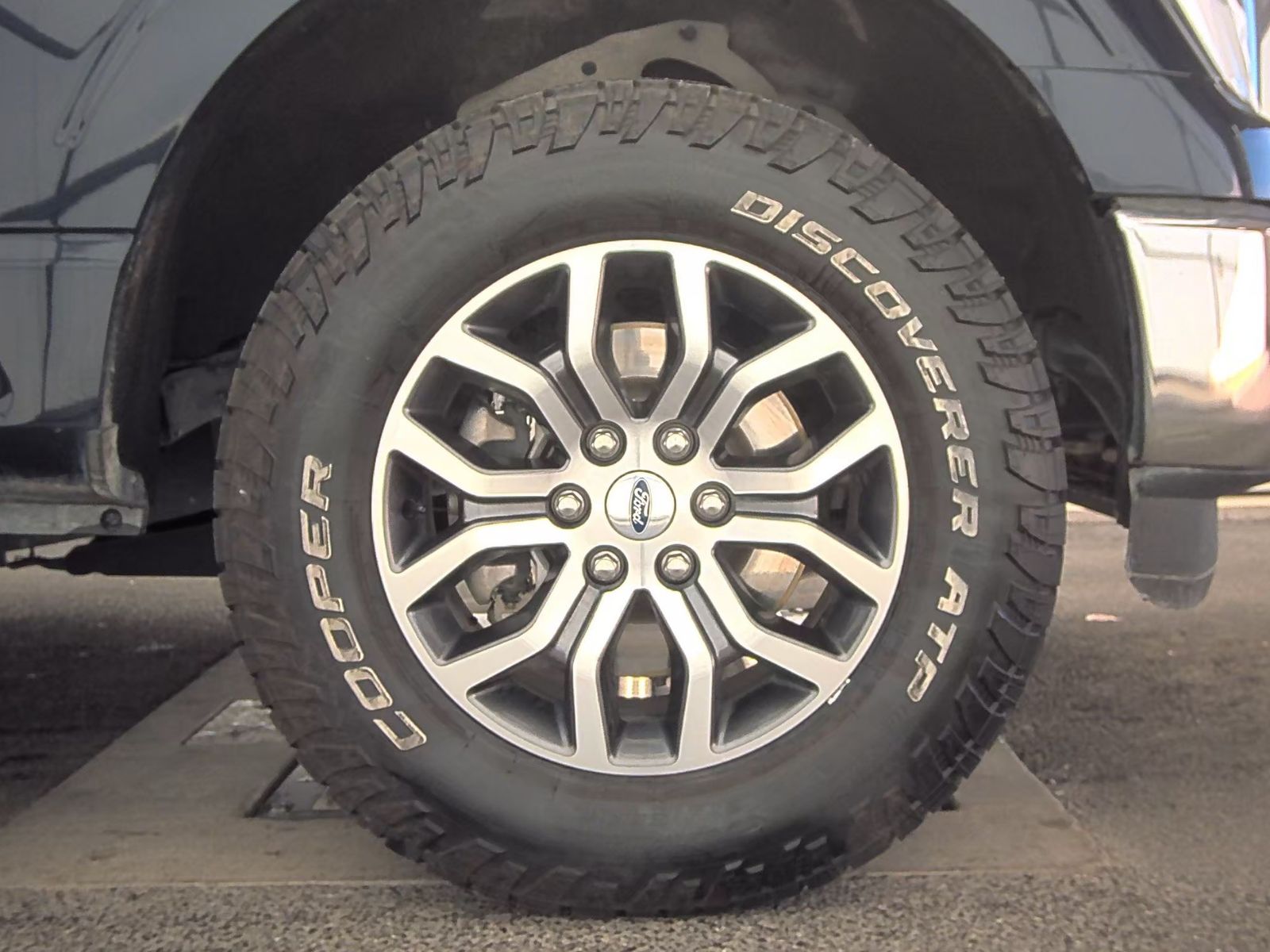 2022 Ford F-150 Lariat AWD