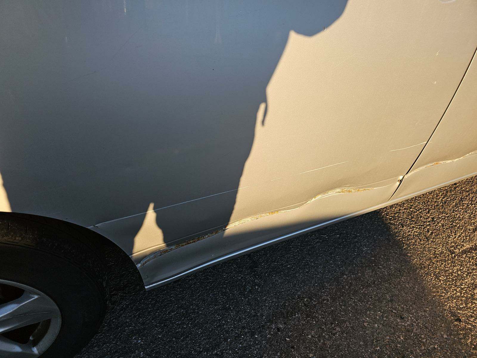 2016 Nissan Quest SV FWD