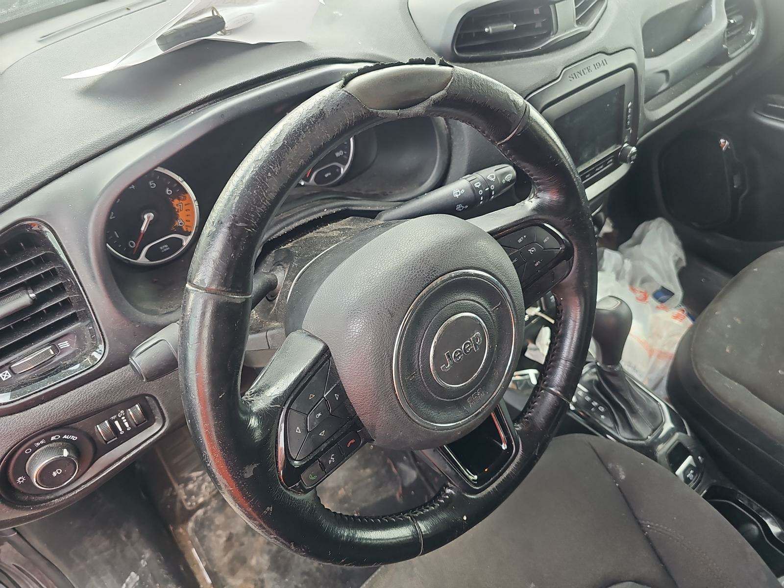 2017 Jeep Renegade Latitude Altitude Edition FWD