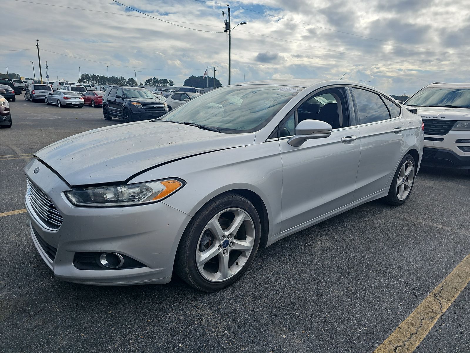 2016 Ford Fusion SE FWD