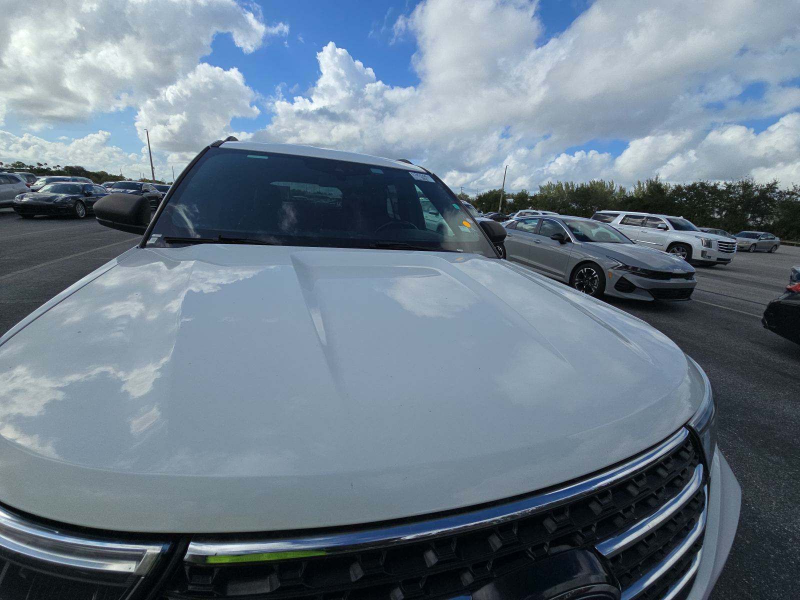 2020 Ford Explorer XLT RWD