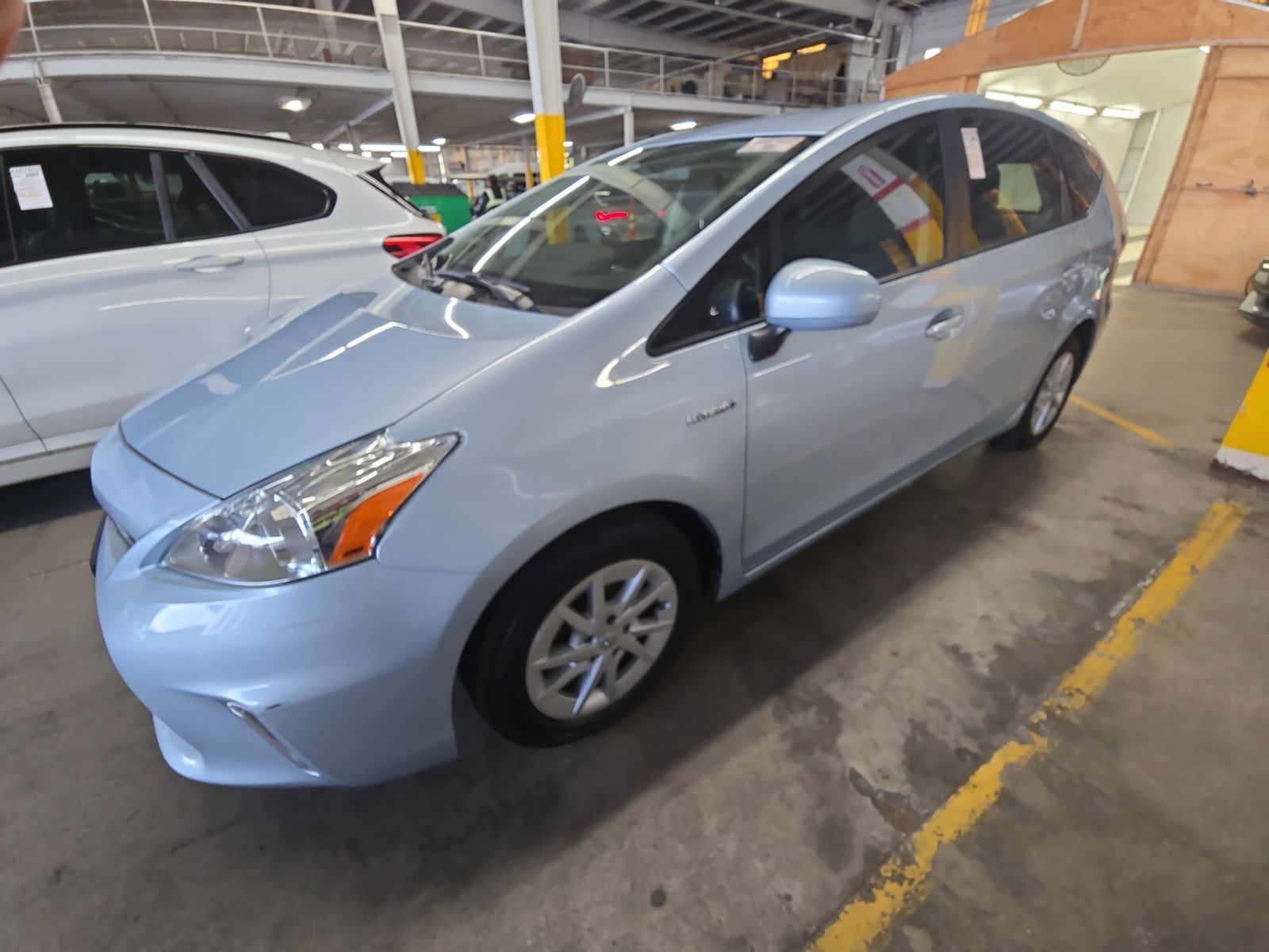 2014 Toyota Prius v Two FWD