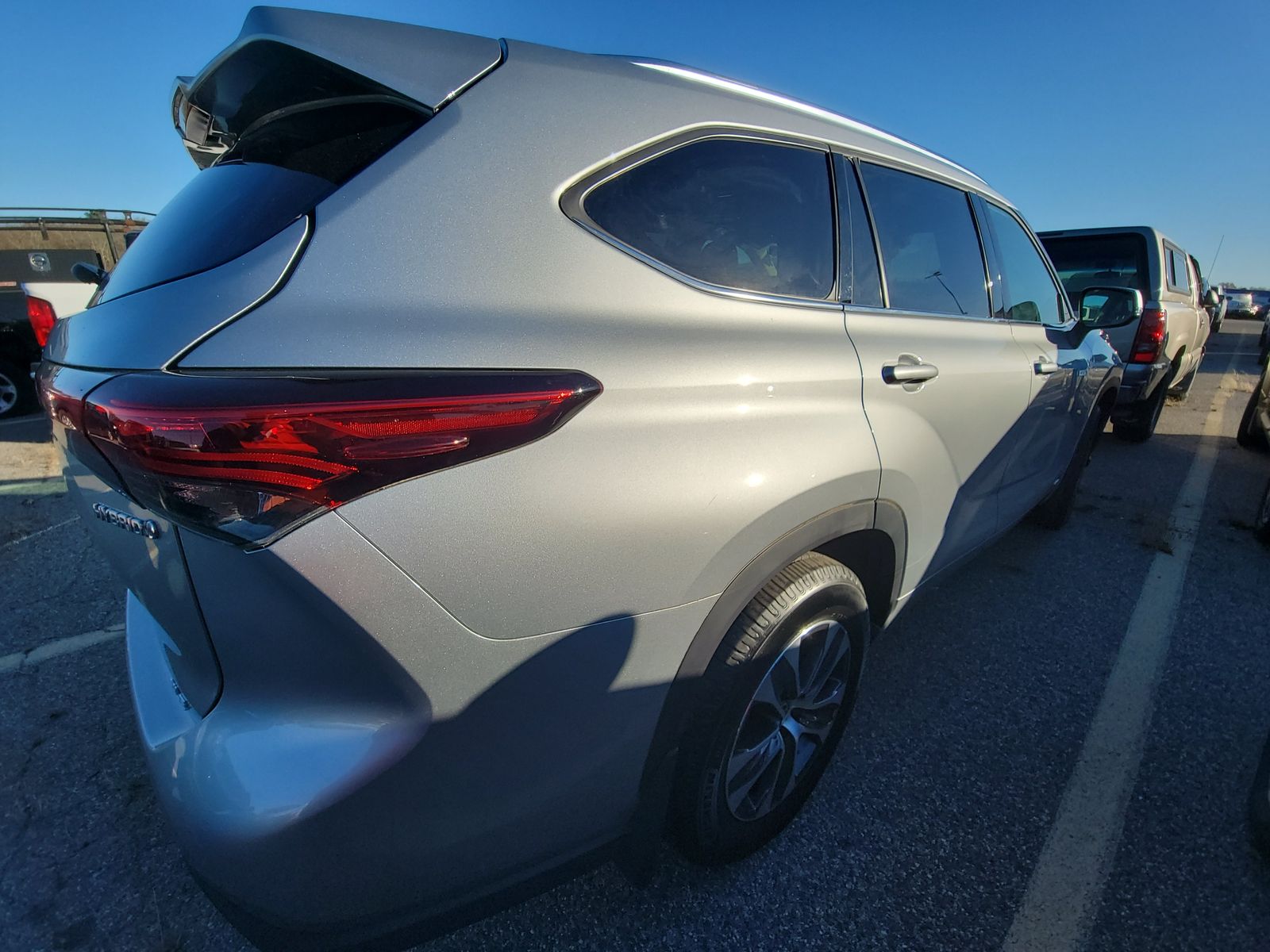 2021 Toyota Highlander Hybrid XLE AWD