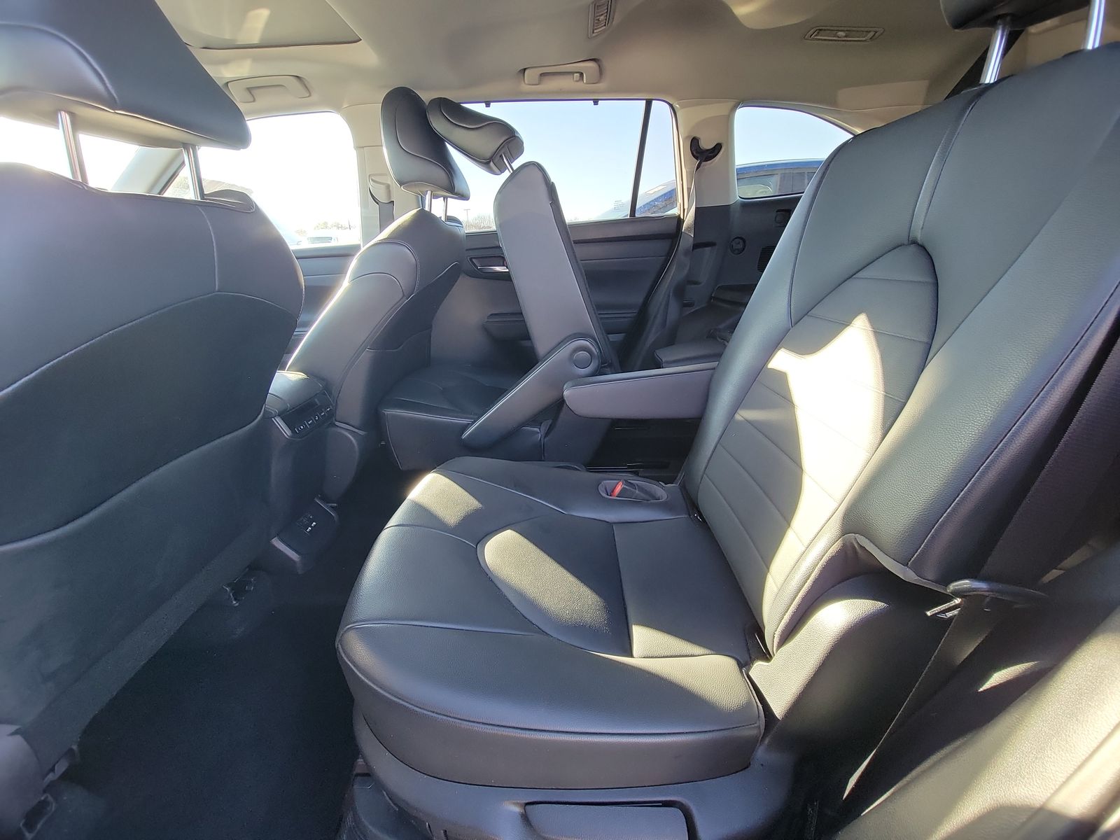 2021 Toyota Highlander Hybrid XLE AWD