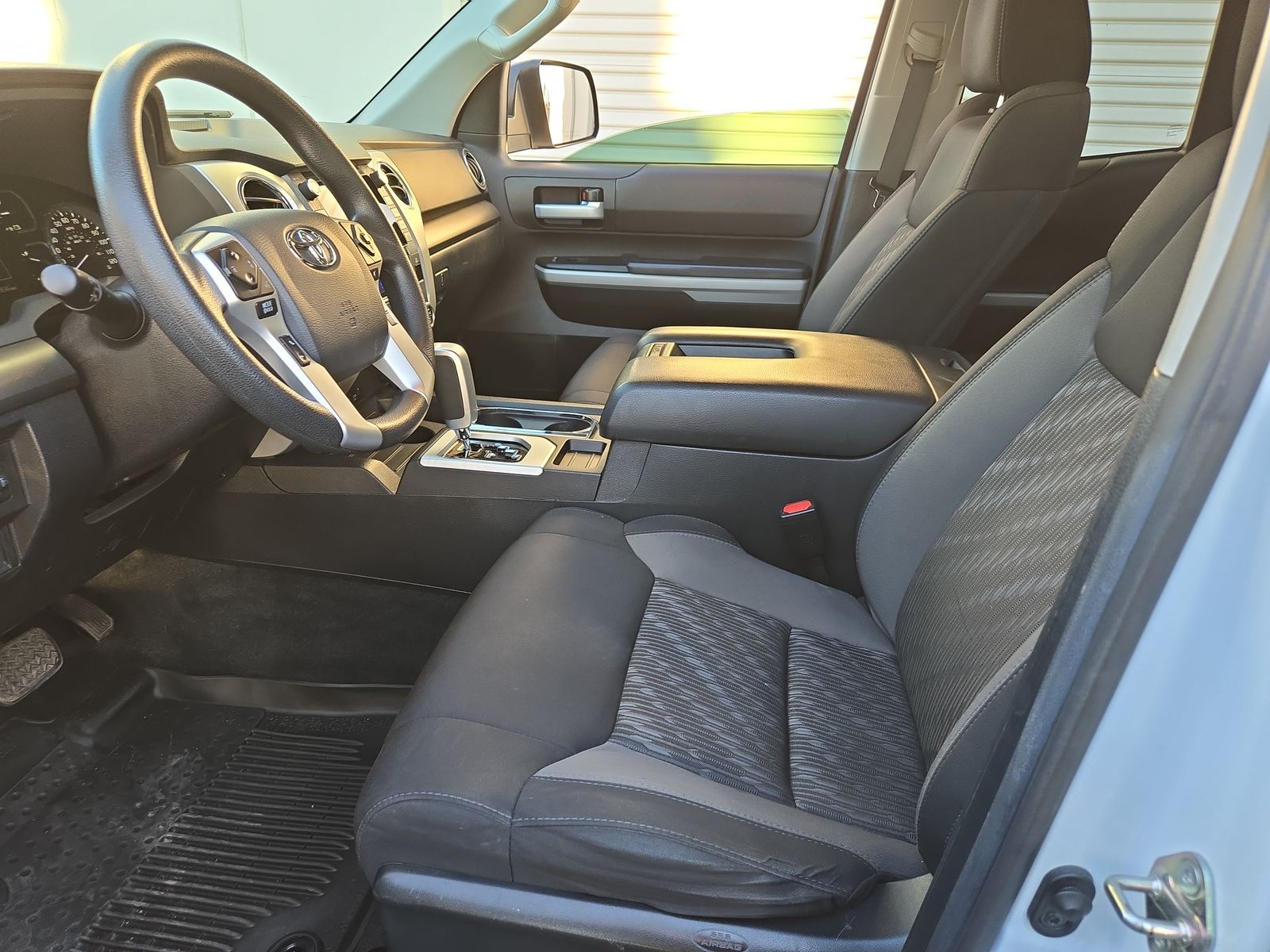 2020 Toyota Tundra SR5 AWD