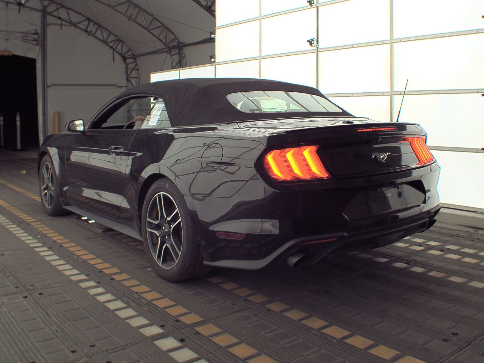 2020 Ford Mustang EcoBoost Premium RWD