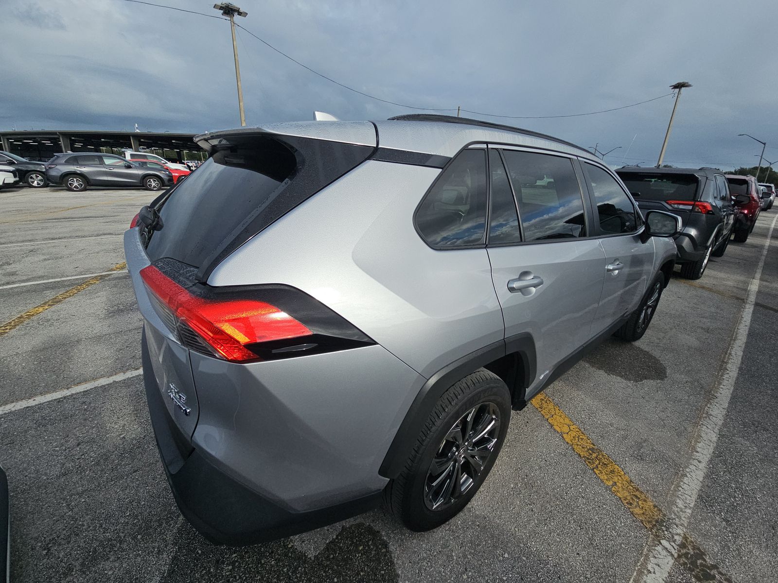 2022 Toyota RAV4 Hybrid XLE Premium AWD