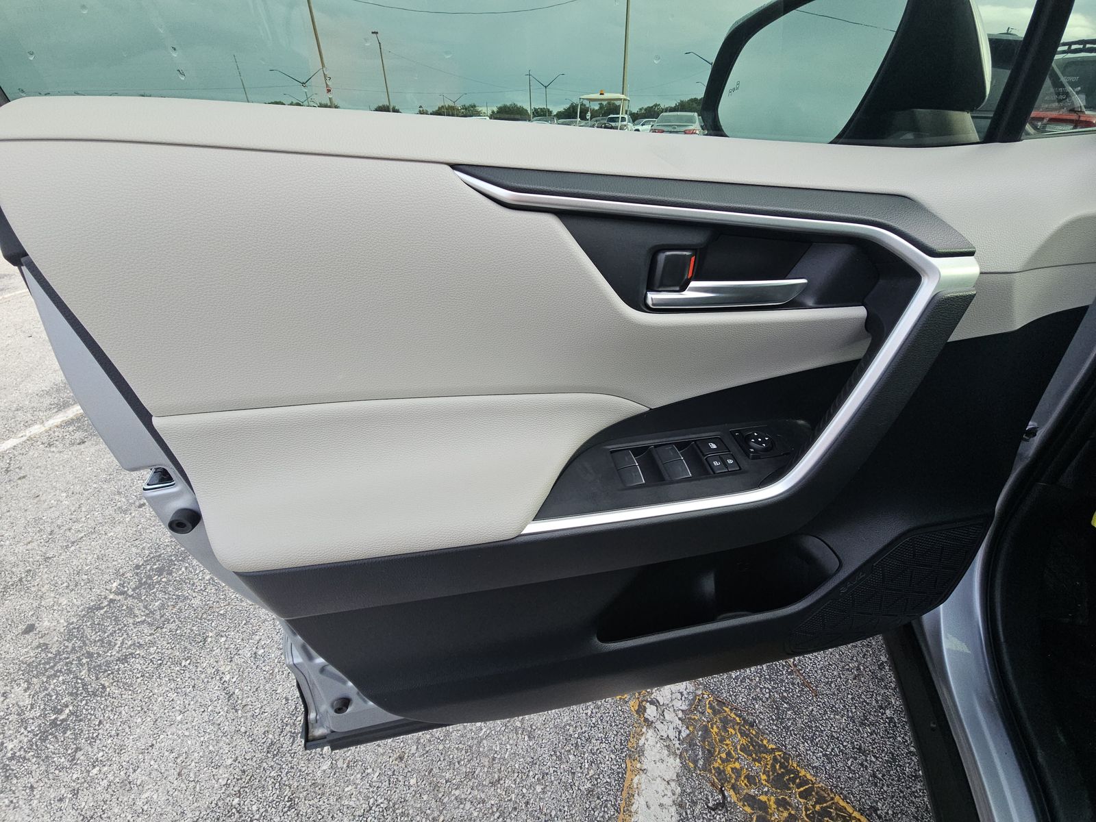 2022 Toyota RAV4 Hybrid XLE Premium AWD