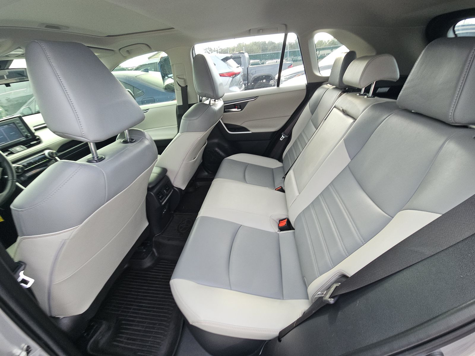 2022 Toyota RAV4 Hybrid XLE Premium AWD