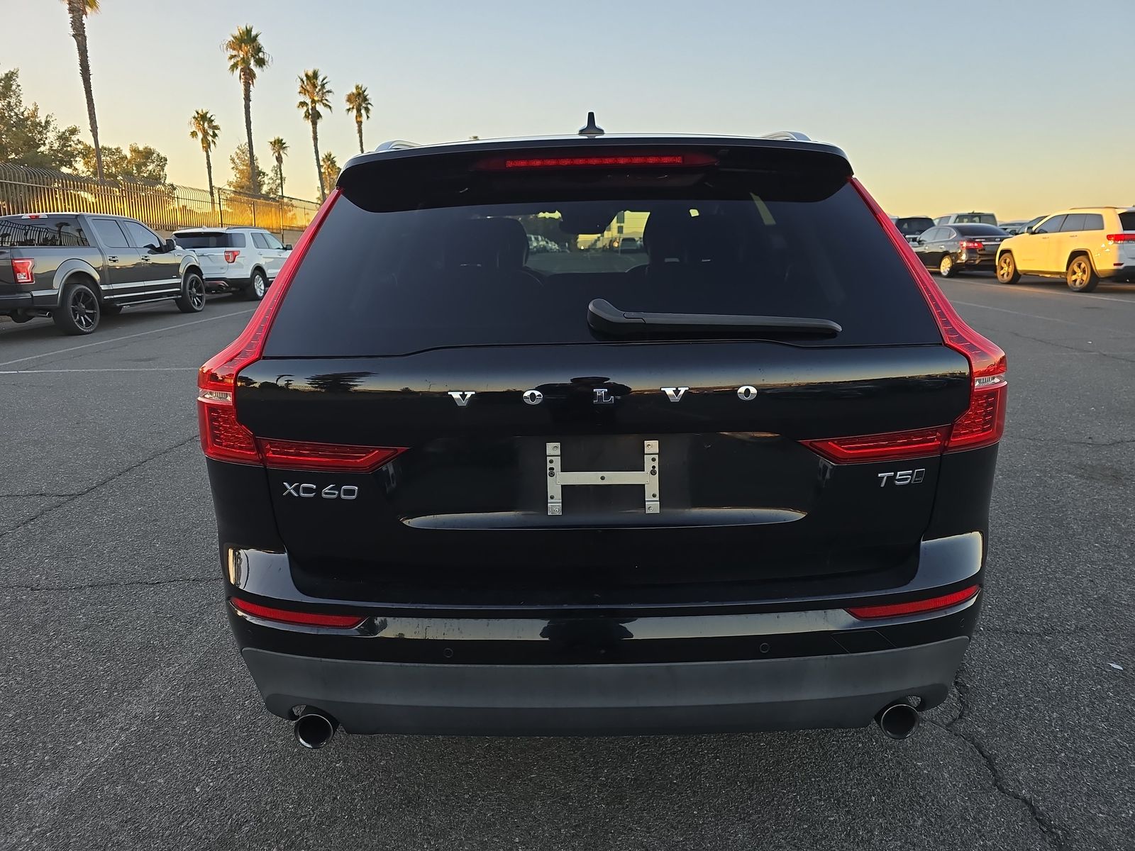 2019 Volvo XC60 T5 Momentum AWD