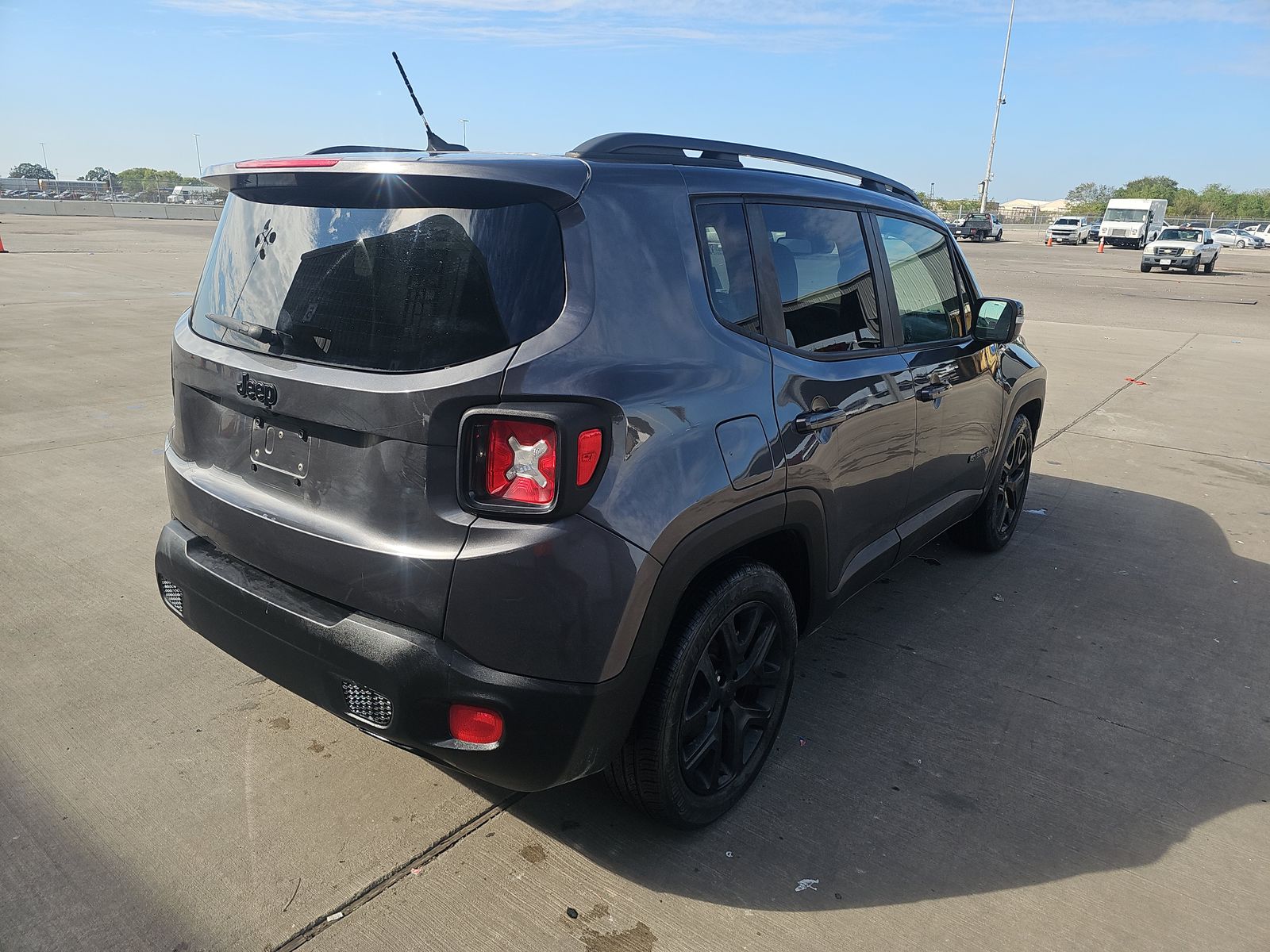 2017 Jeep Renegade Latitude Altitude Edition FWD