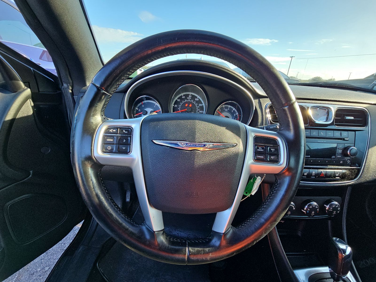 2011 Chrysler 200 Touring FWD