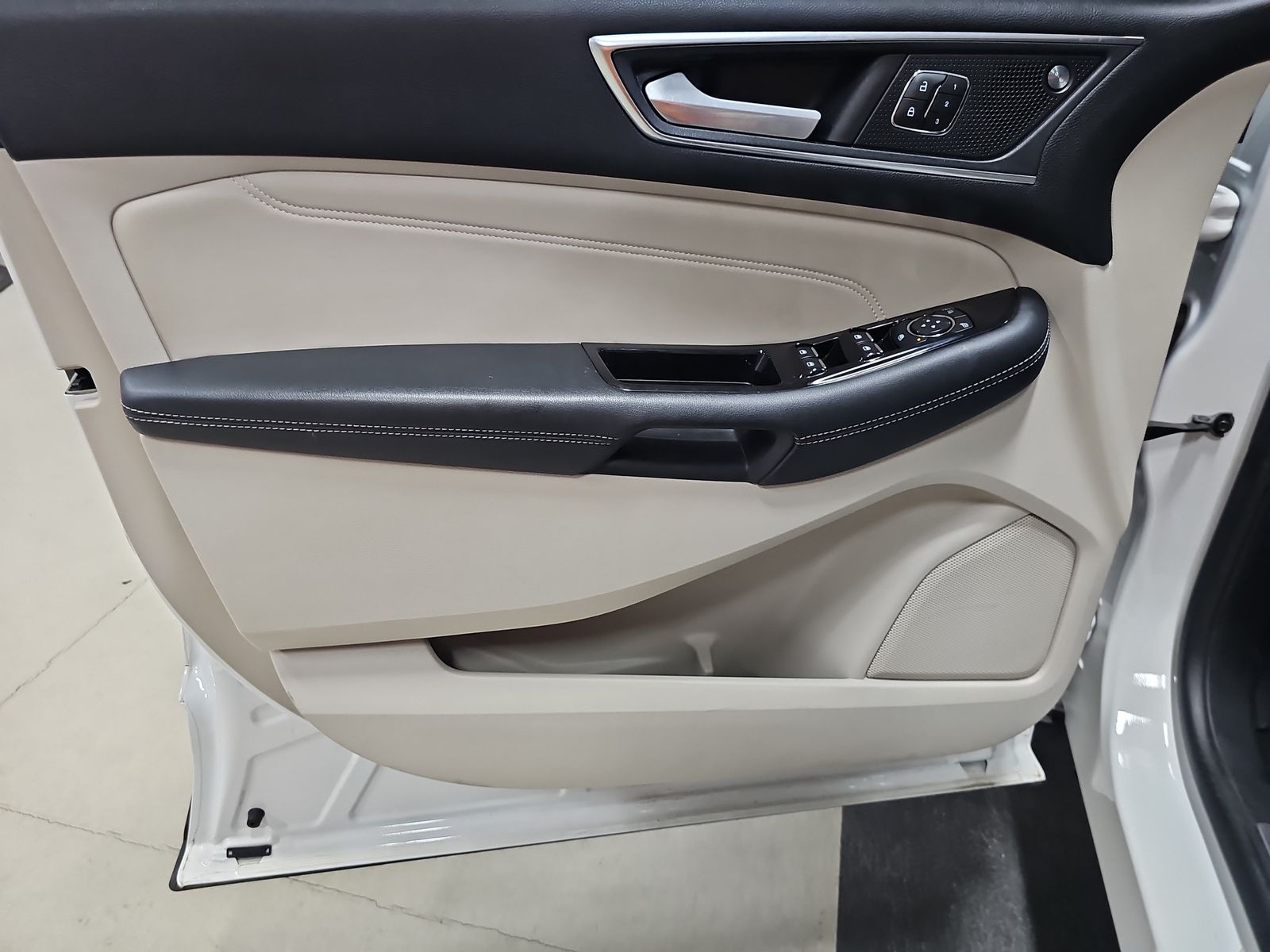 2020 Ford Edge Titanium FWD