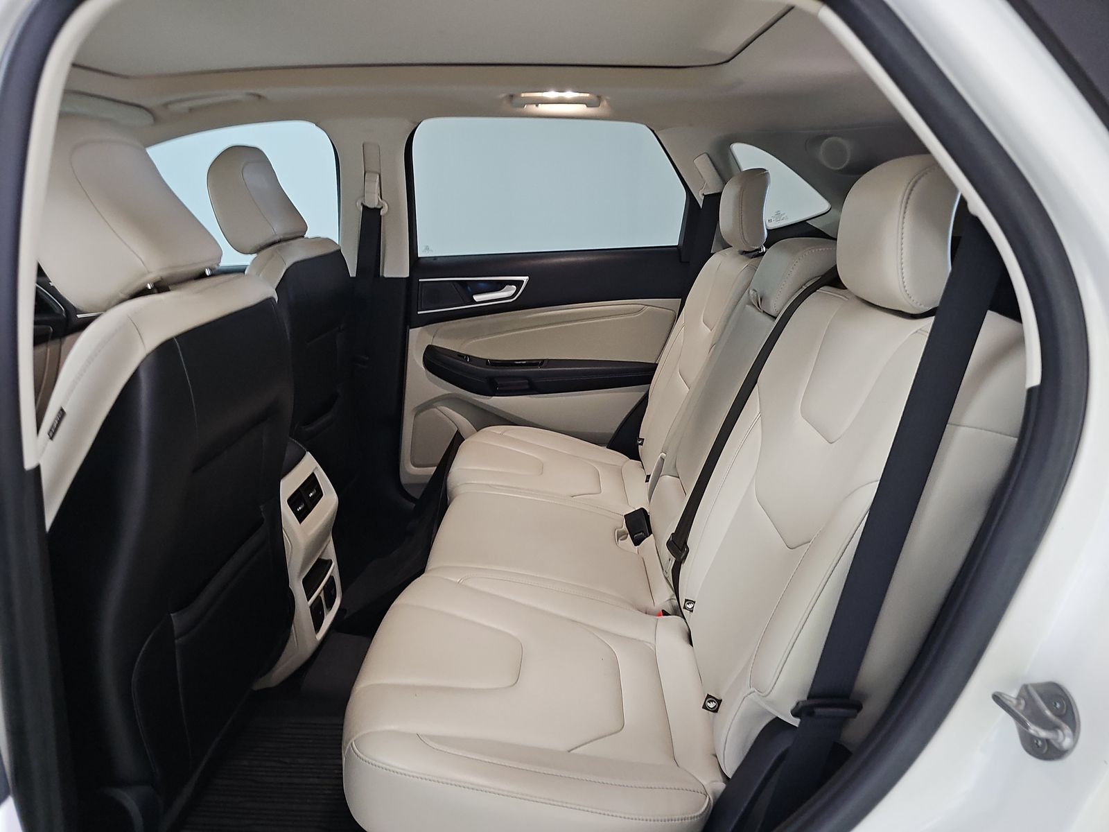 2020 Ford Edge Titanium FWD