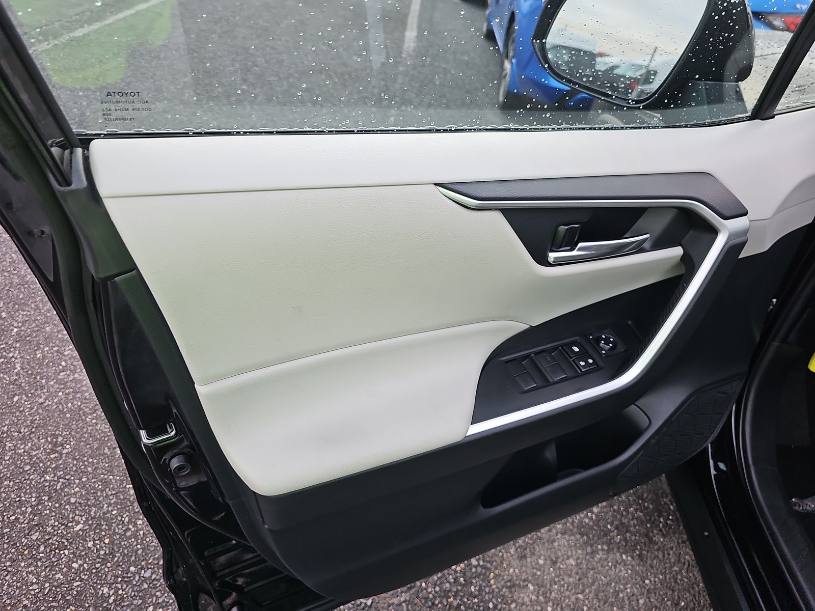 2020 Toyota RAV4 XLE AWD