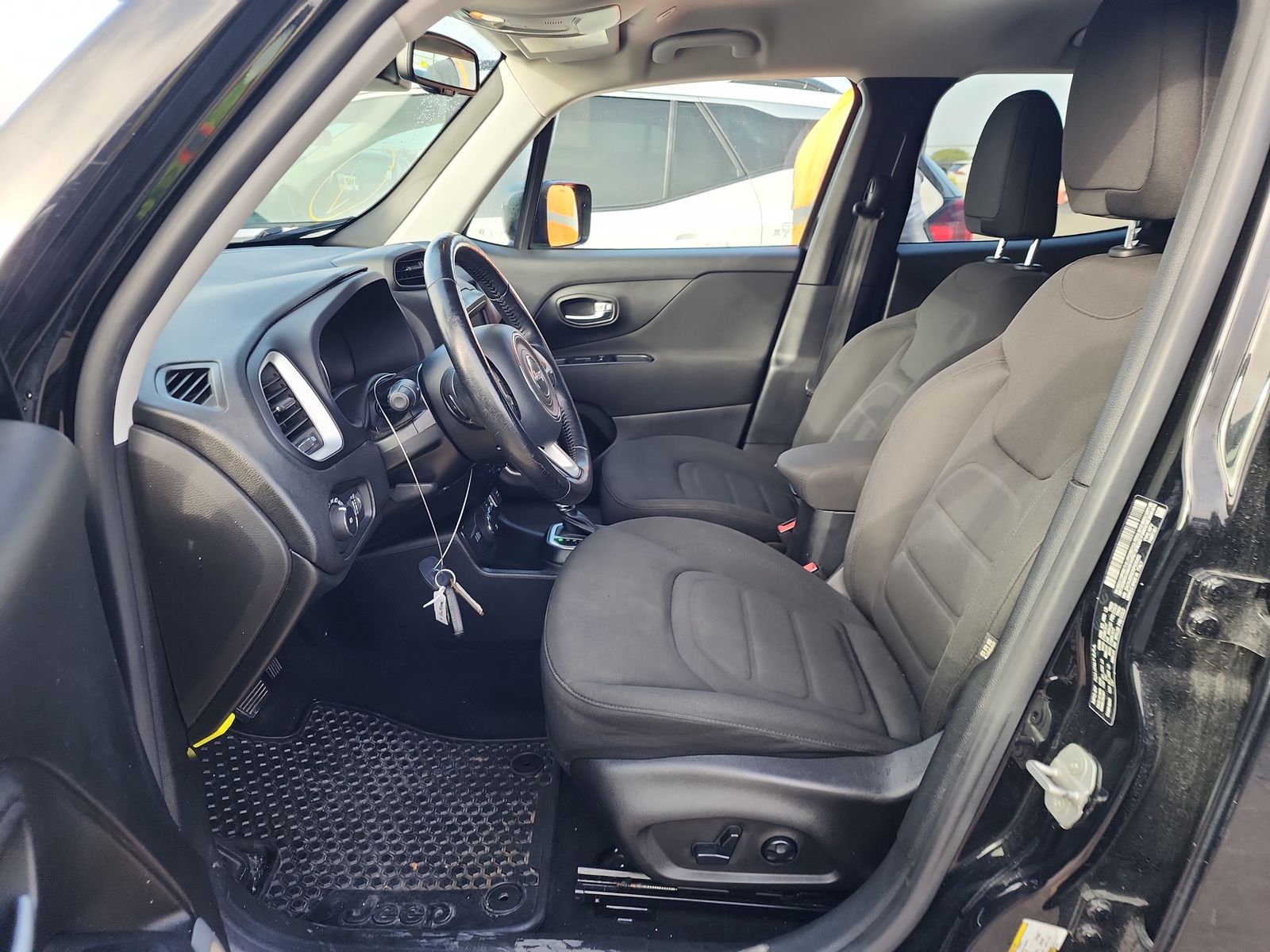 2019 Jeep Renegade Latitude AWD