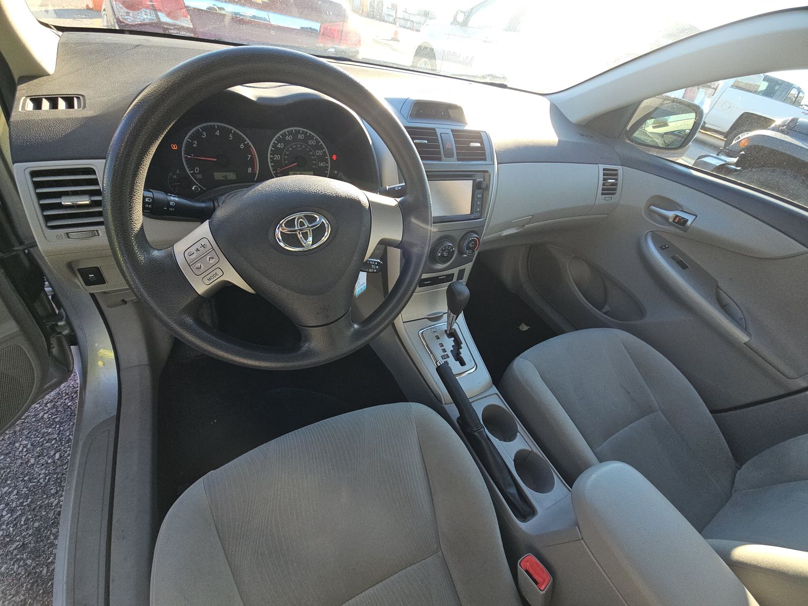 2013 Toyota Corolla LE FWD