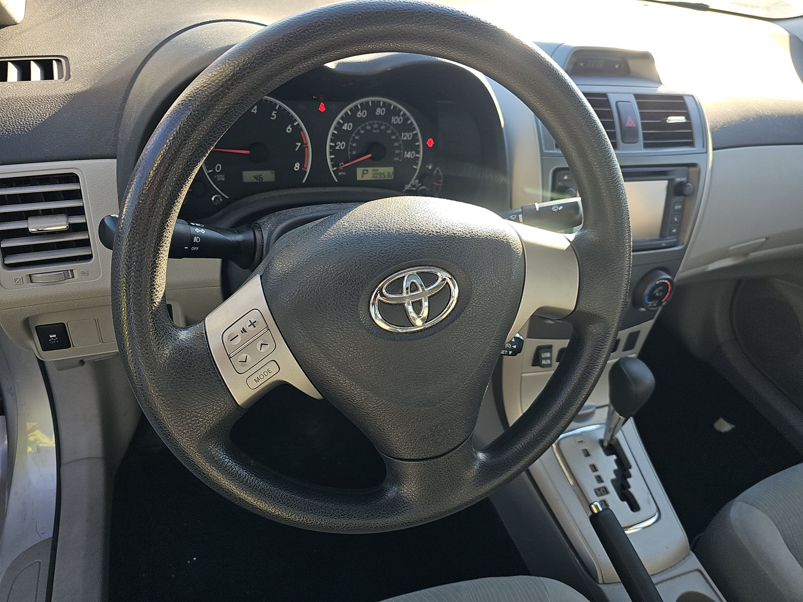 2013 Toyota Corolla LE FWD