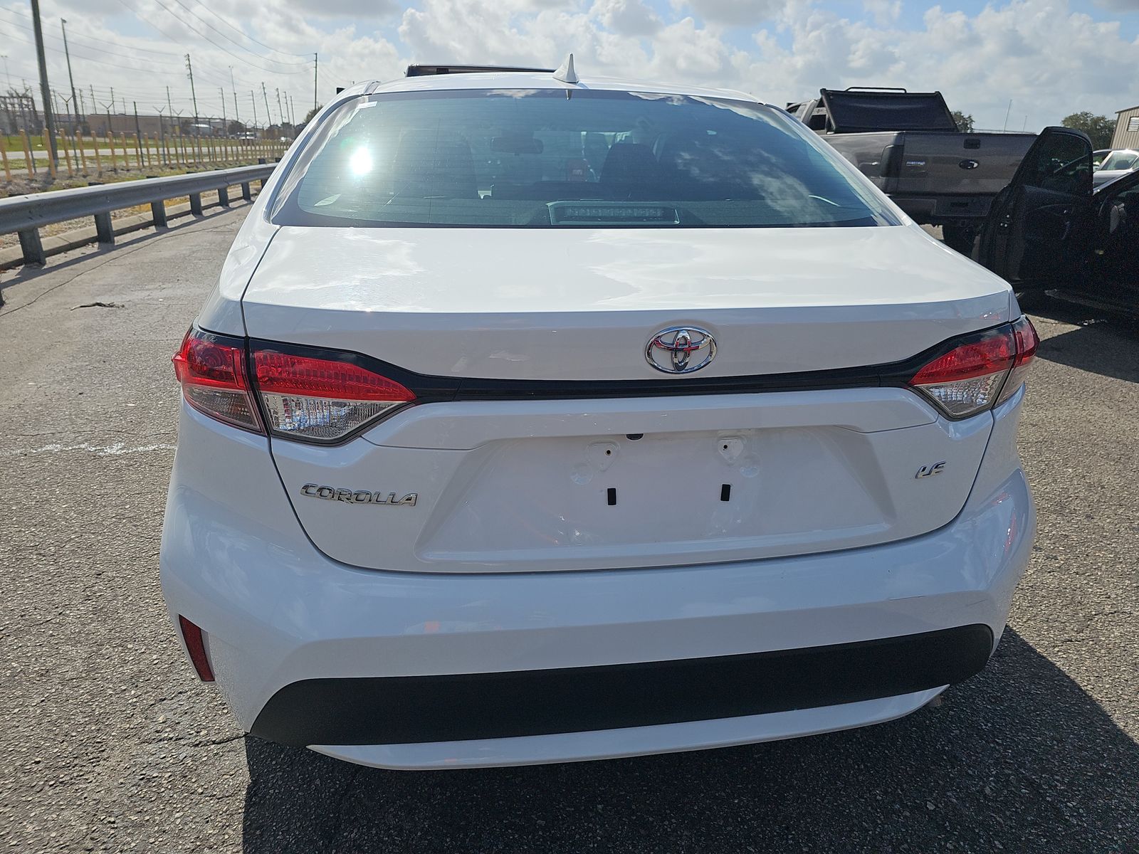 2021 Toyota Corolla LE FWD