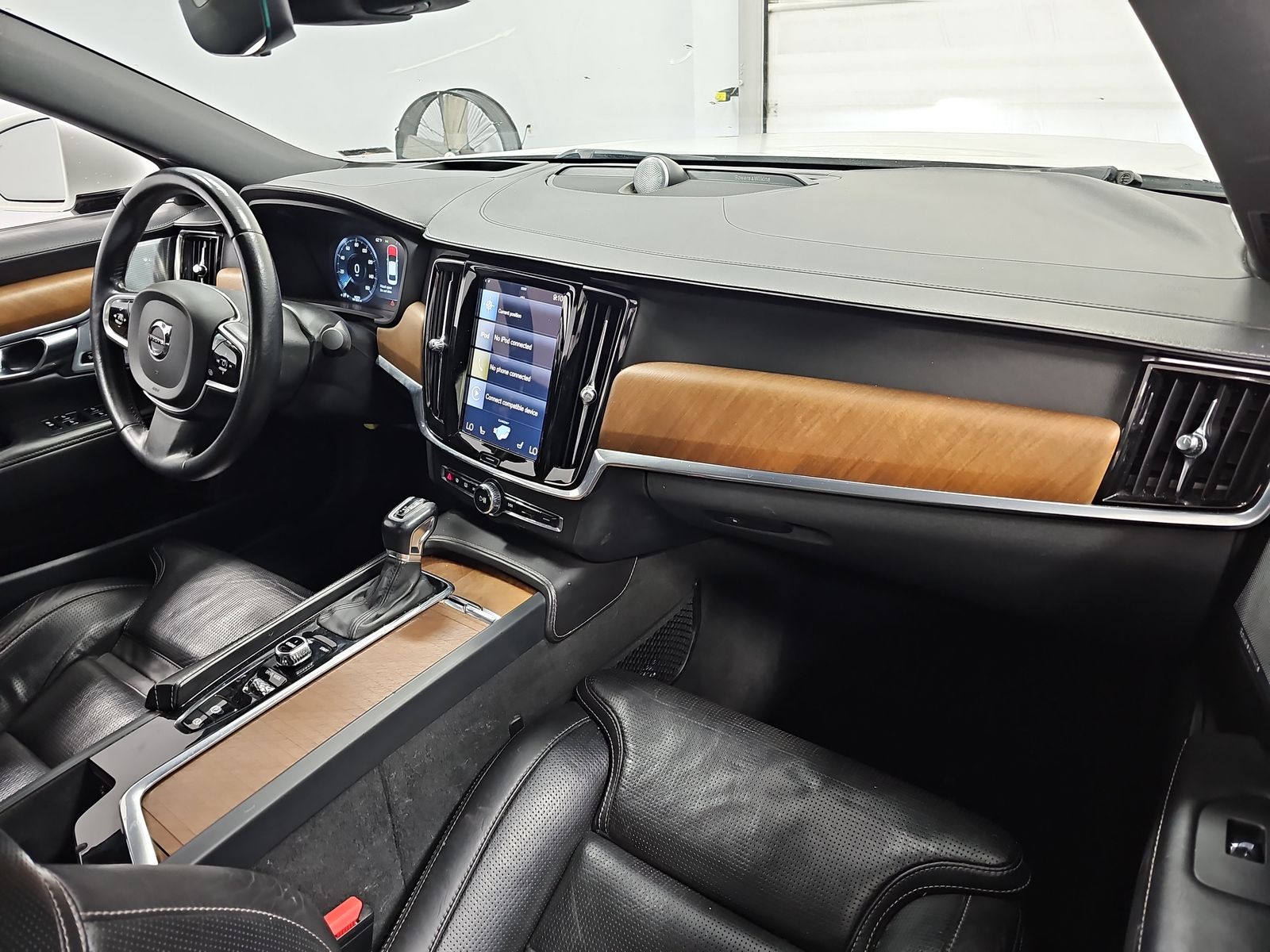 2017 Volvo S90 T6 Inscription AWD