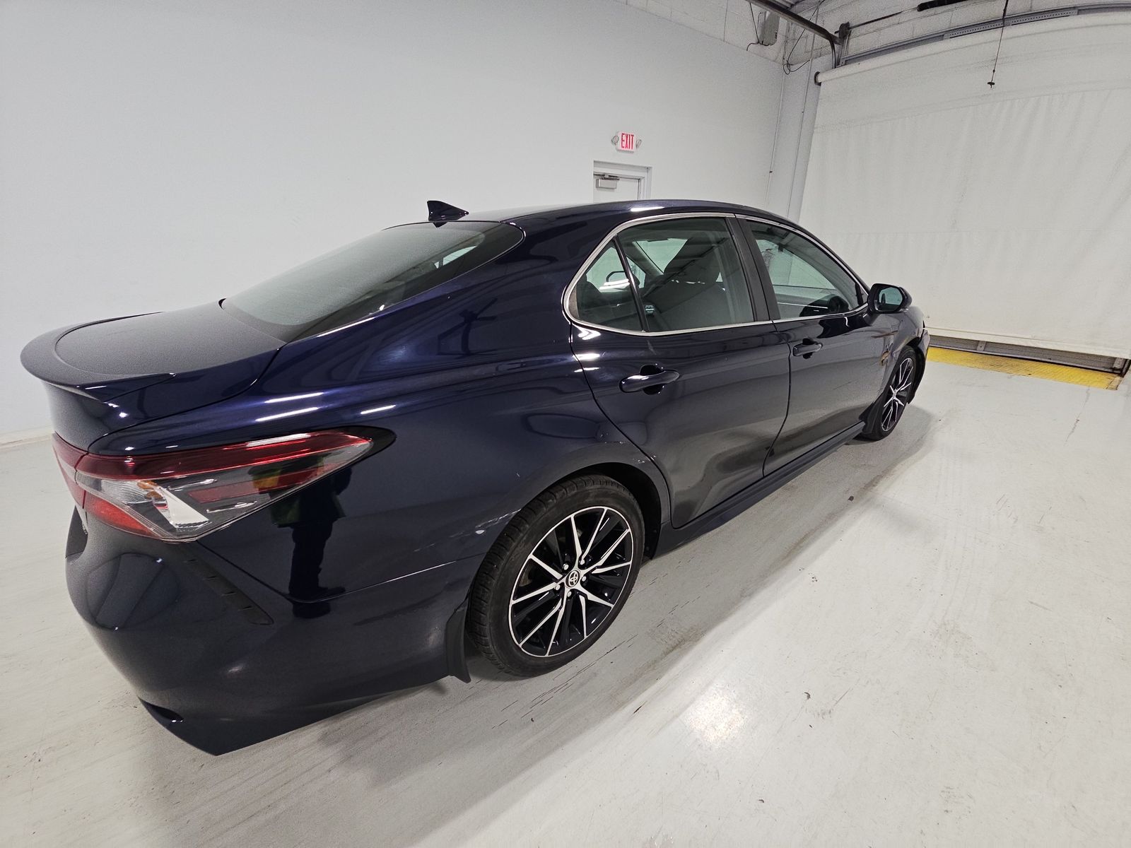 2021 Toyota Camry SE FWD