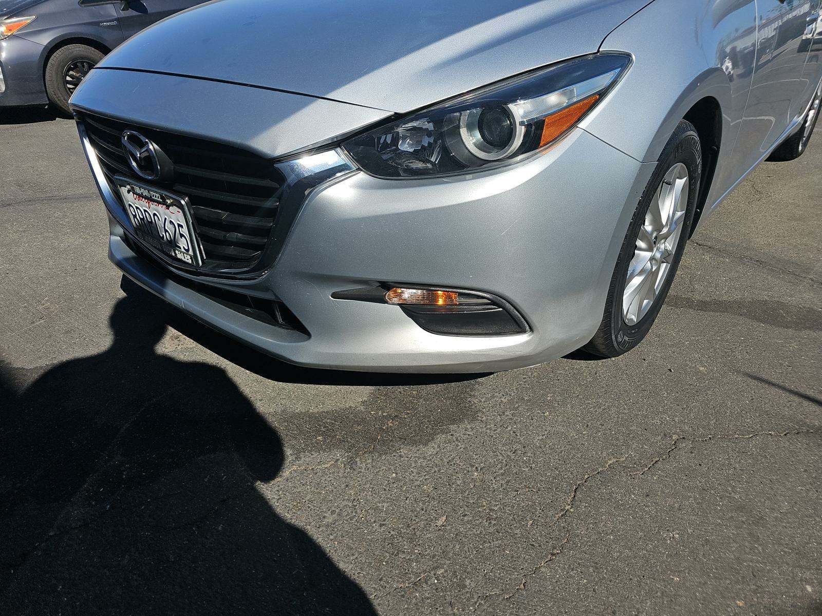 2017 MAZDA MAZDA3 Sport FWD