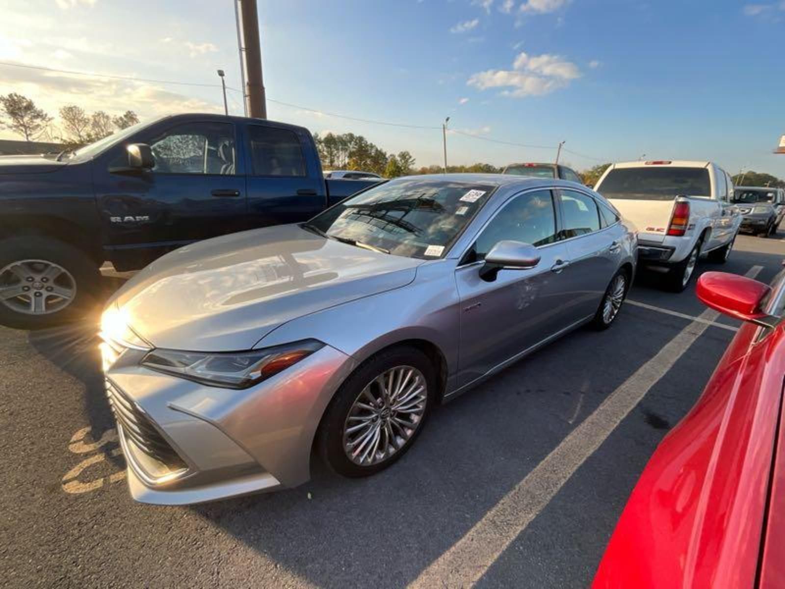 2019 Toyota Avalon Hybrid Limited