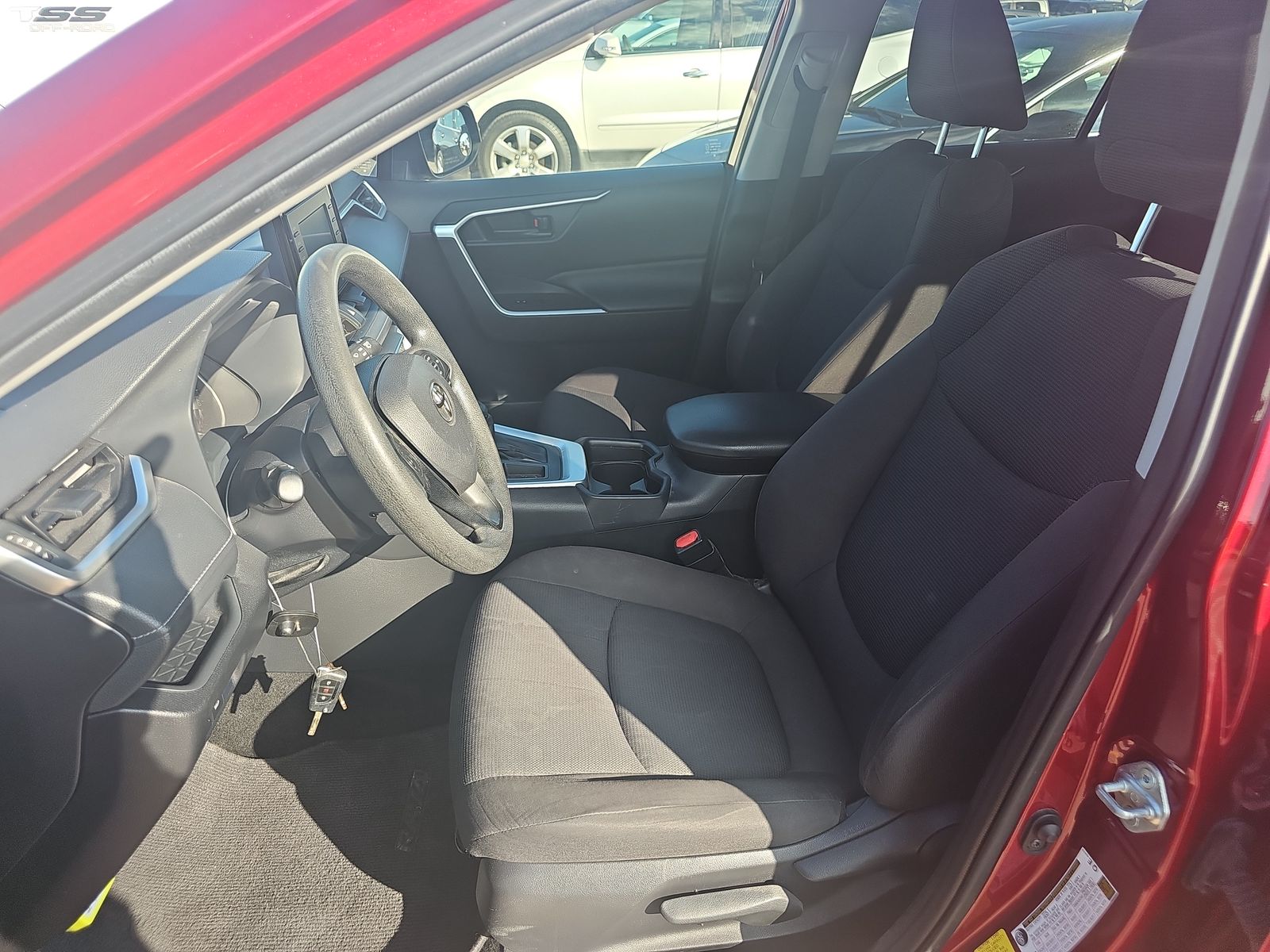 2021 Toyota RAV4 LE FWD