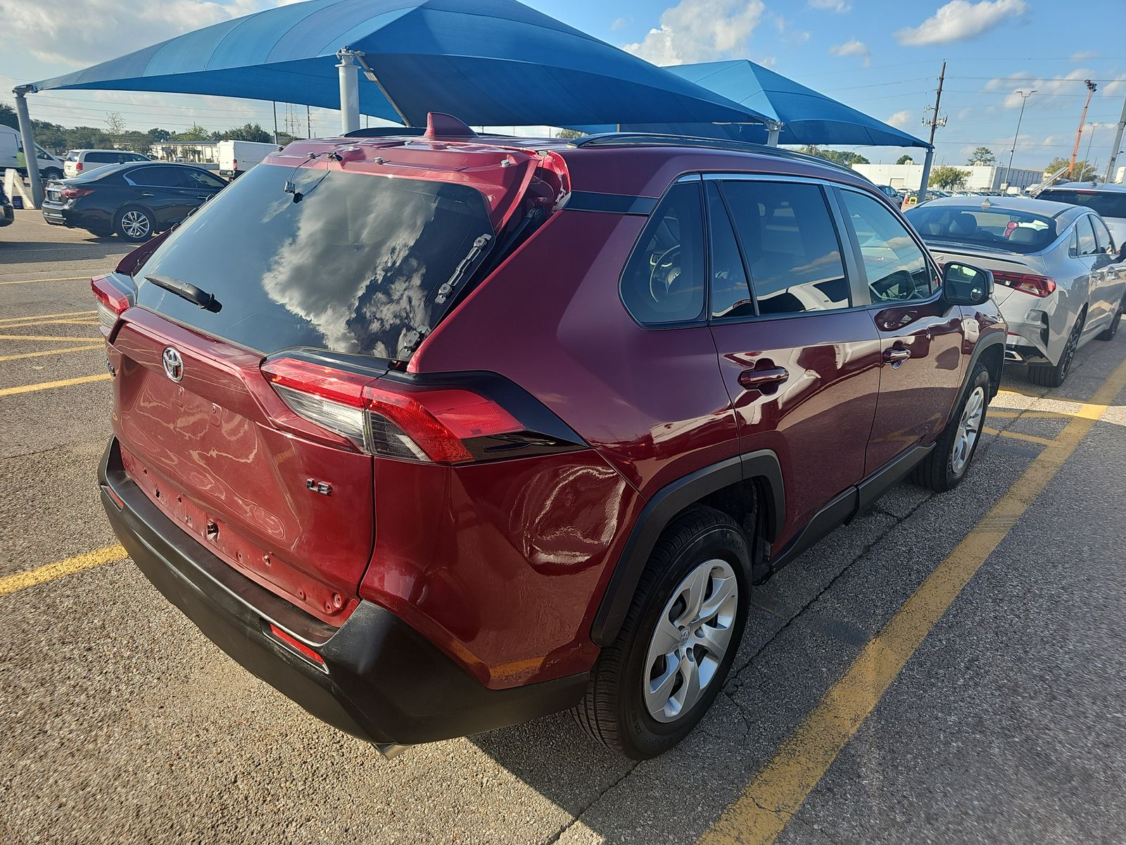 2021 Toyota RAV4 LE FWD