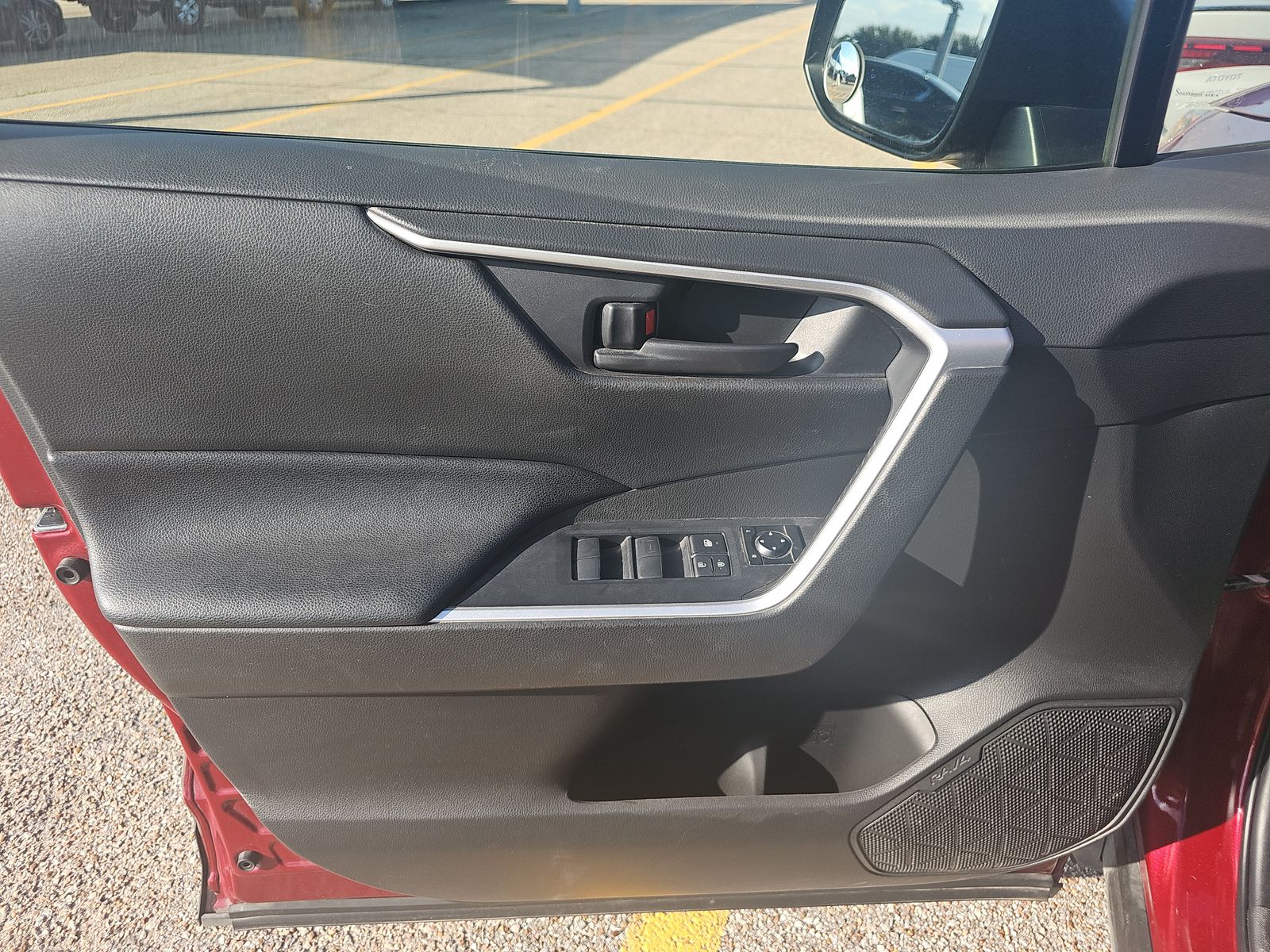 2021 Toyota RAV4 LE FWD