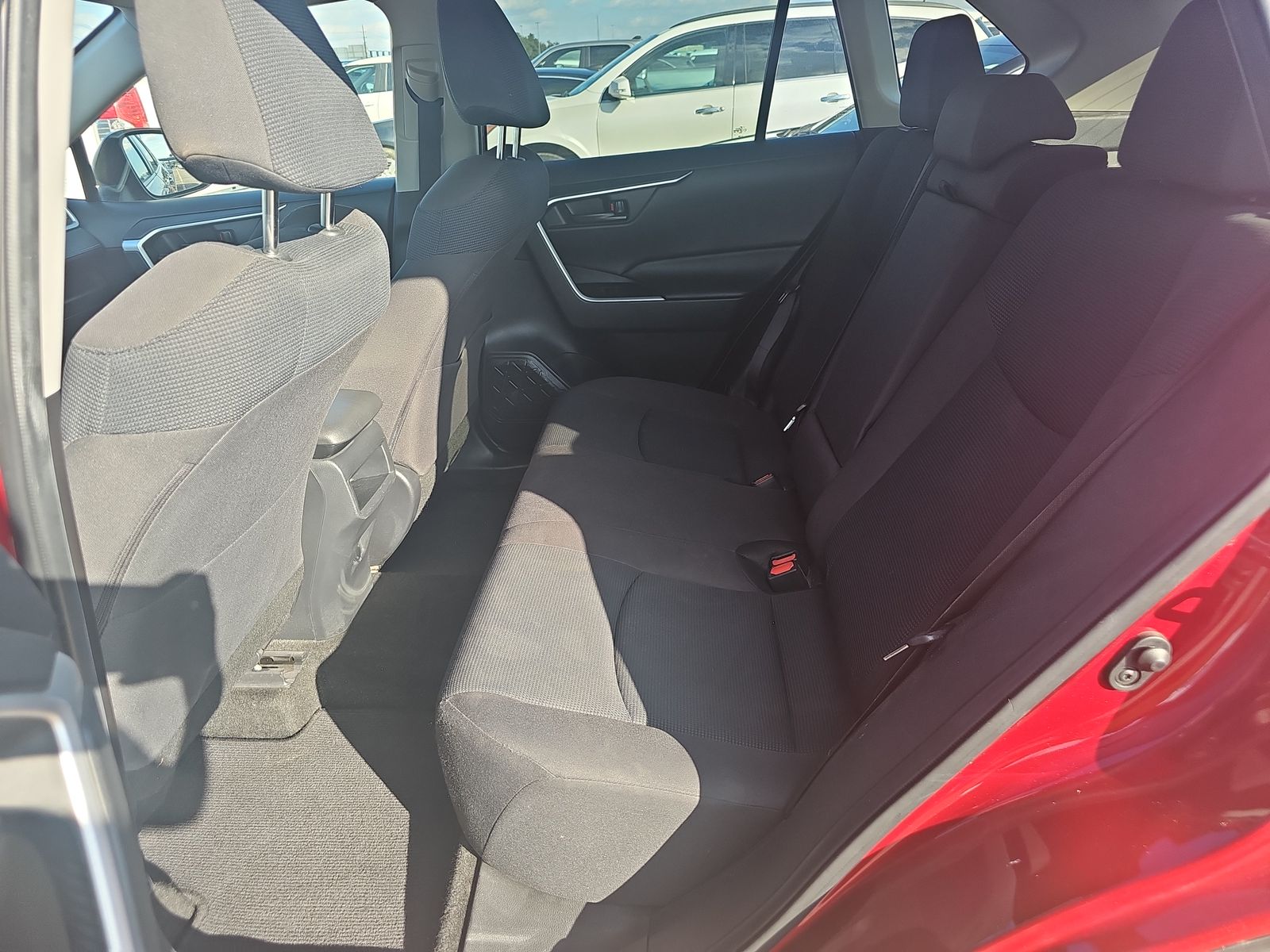 2021 Toyota RAV4 LE FWD