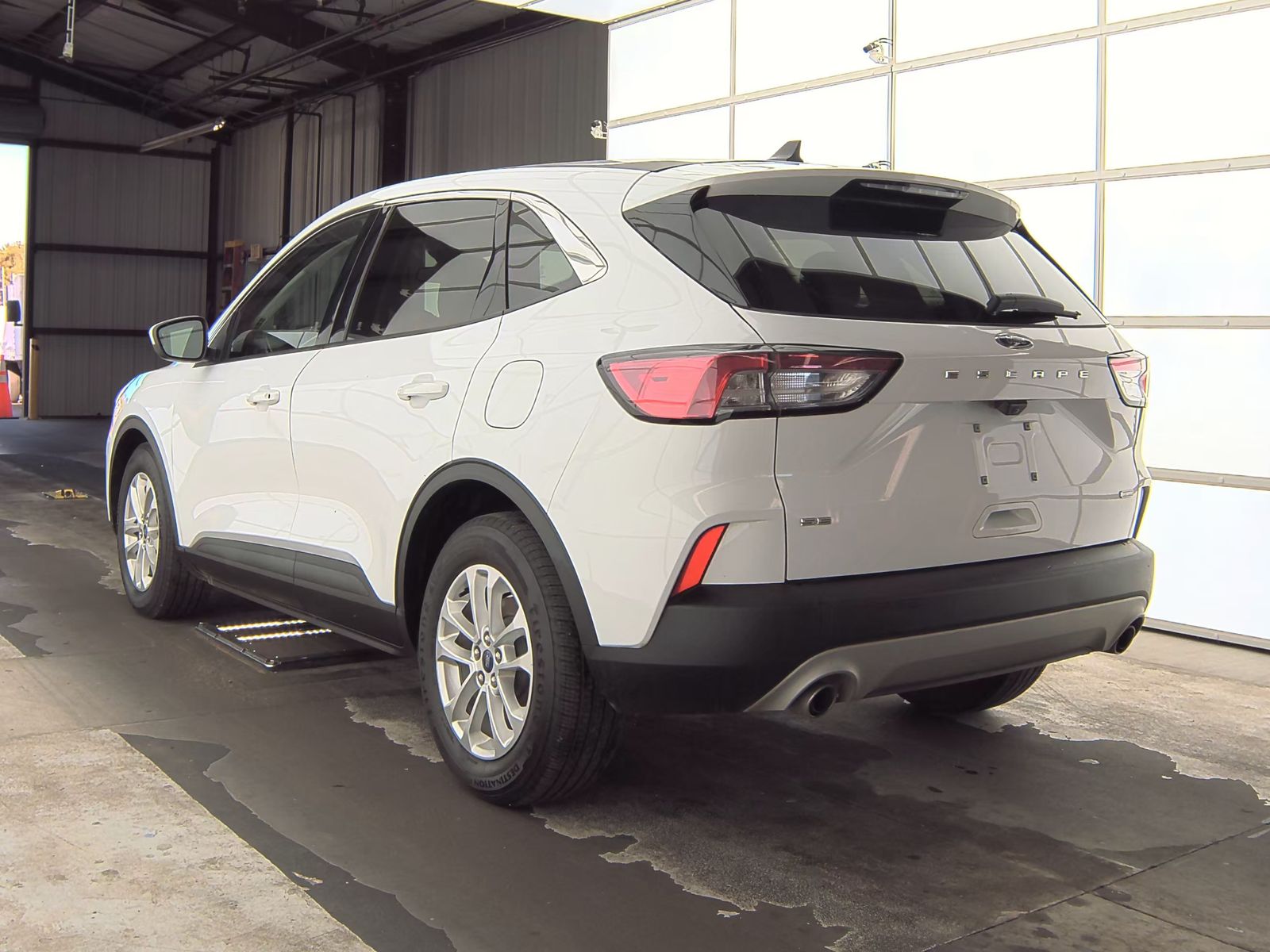 2021 Ford Escape Hybrid SE FWD